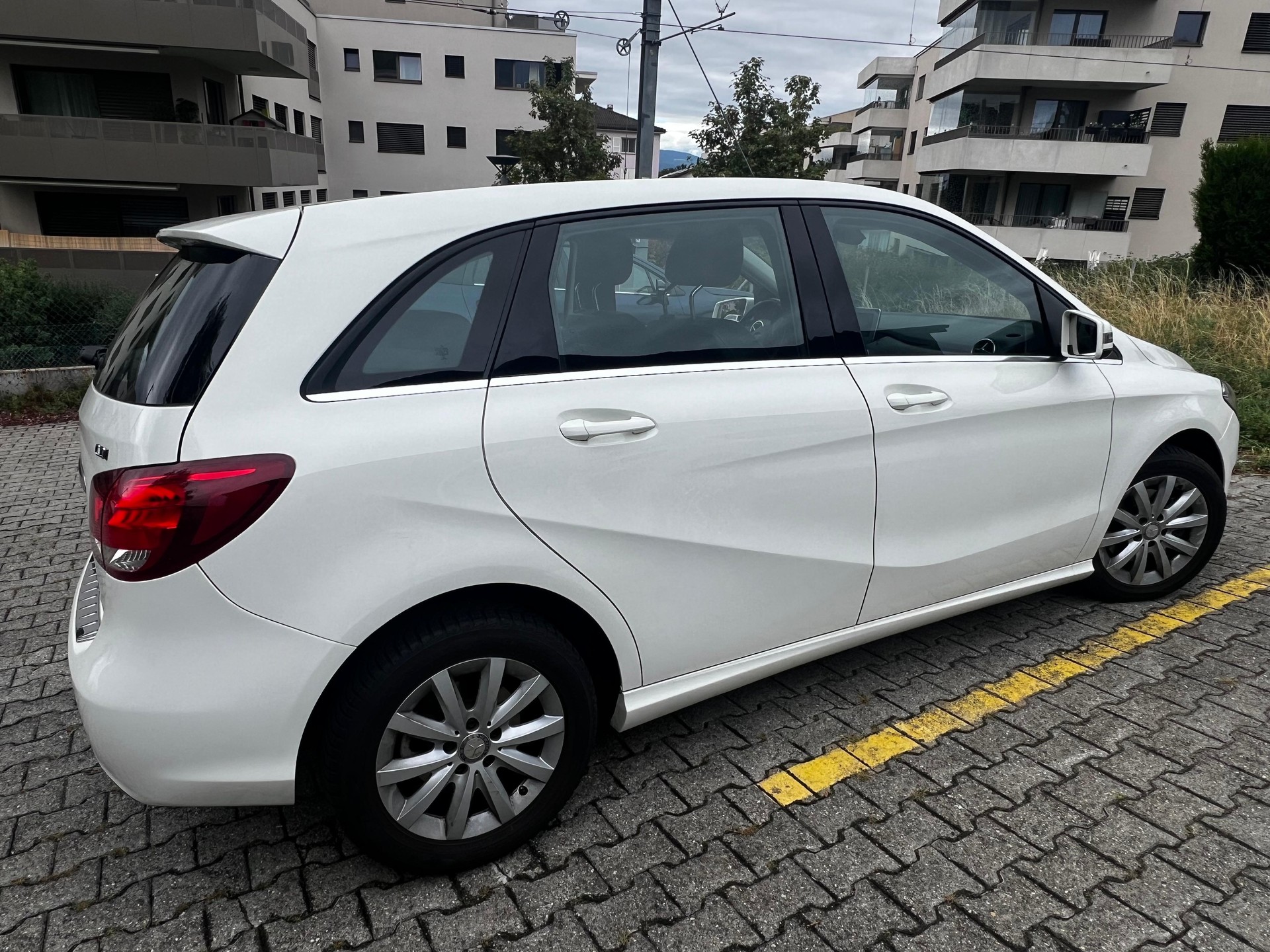 MERCEDES-BENZ B 200 CDI 7G-DCT-image-3