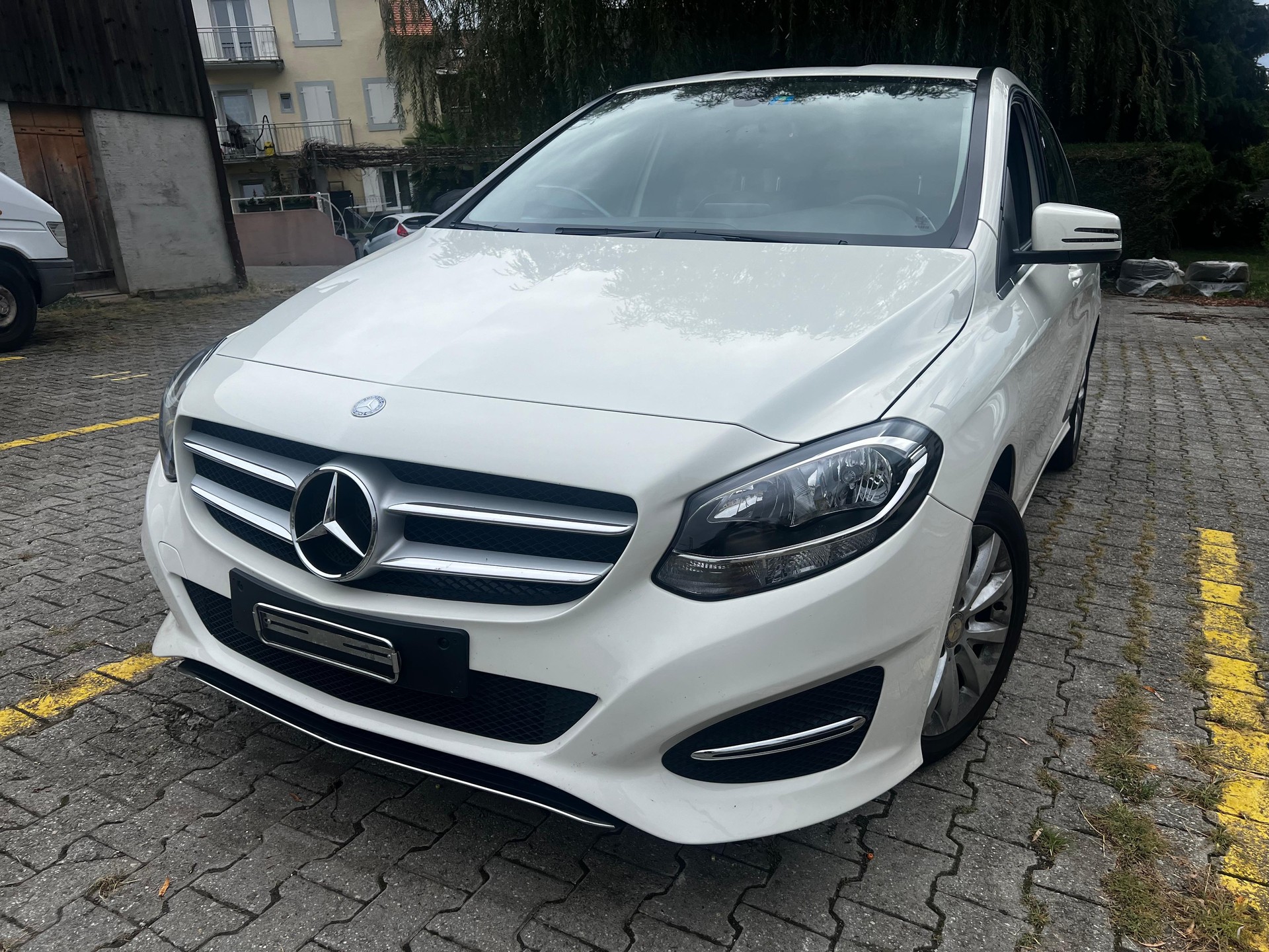 MERCEDES-BENZ B 200 CDI 7G-DCT-image-1