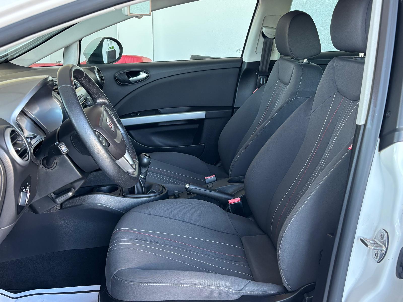 SEAT Leon 1.4 TSI COPA Style-image-8