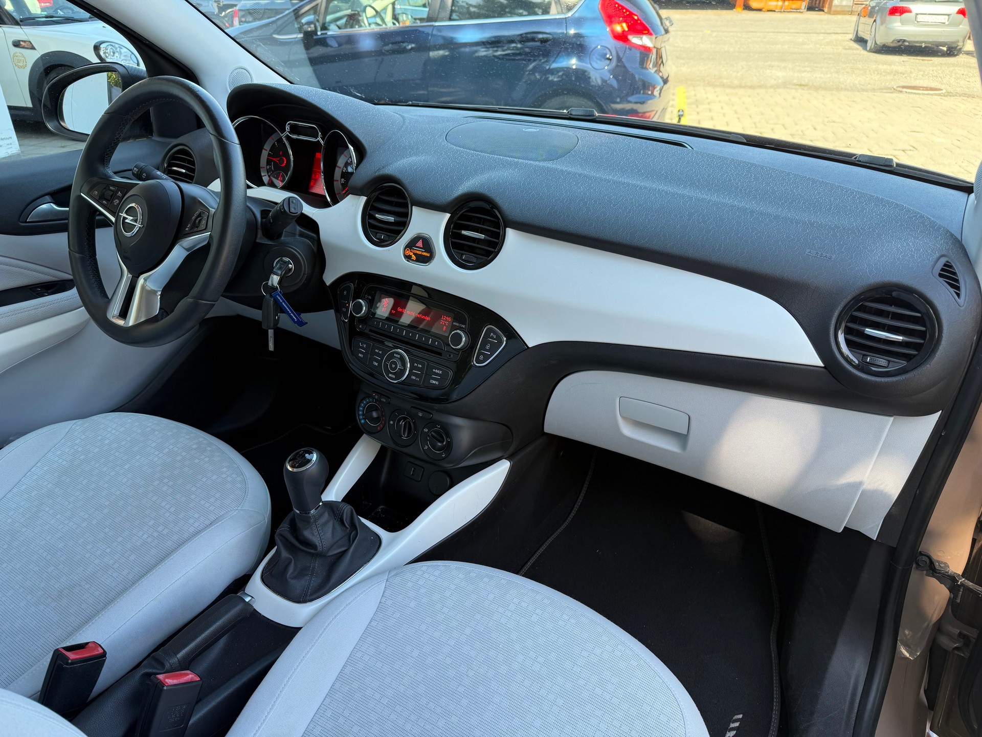 OPEL Adam 1.4 ecoFLEX White Link-image-12