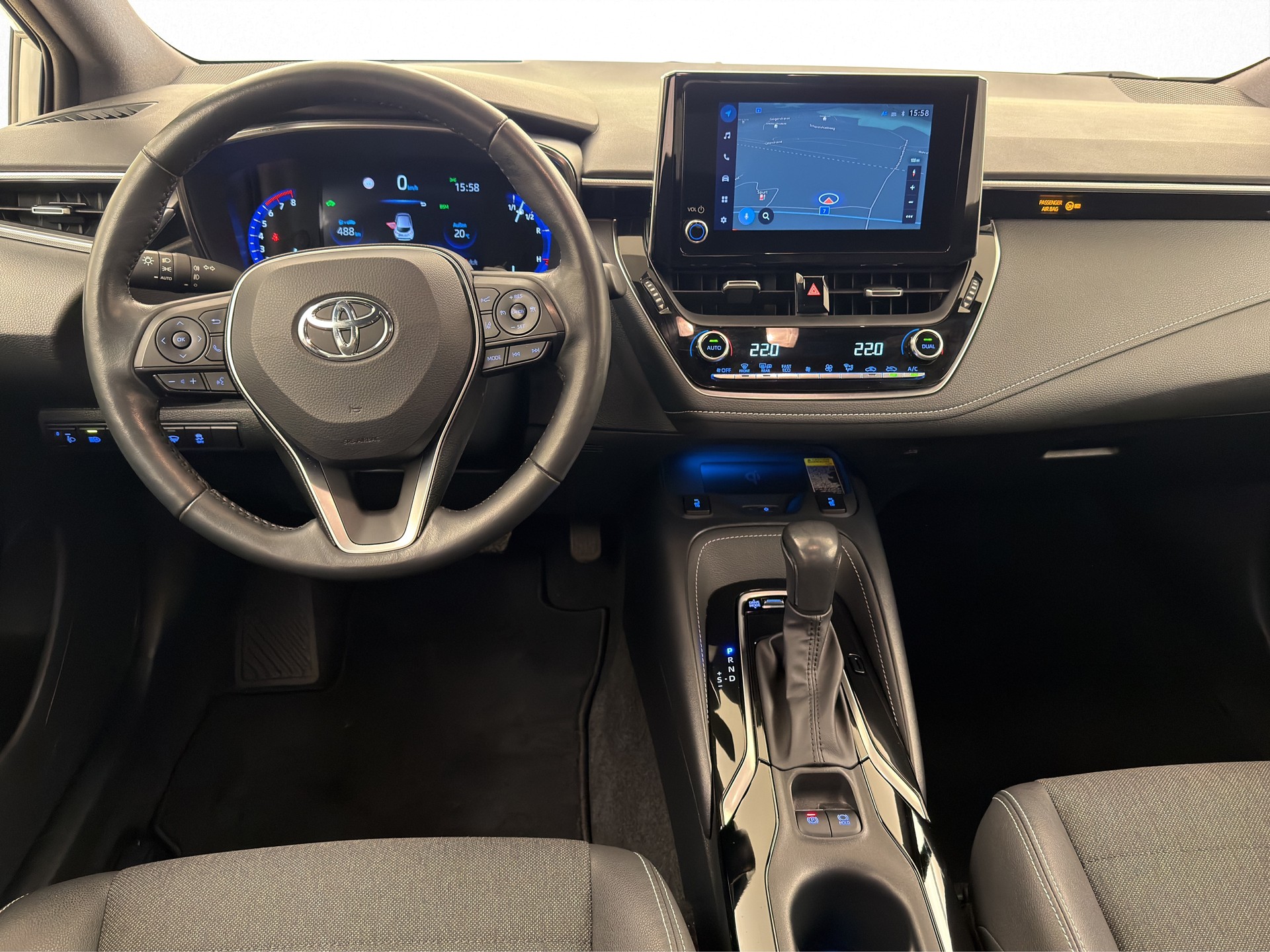 TOYOTA Corolla 2.0 HSD Trend-image-9