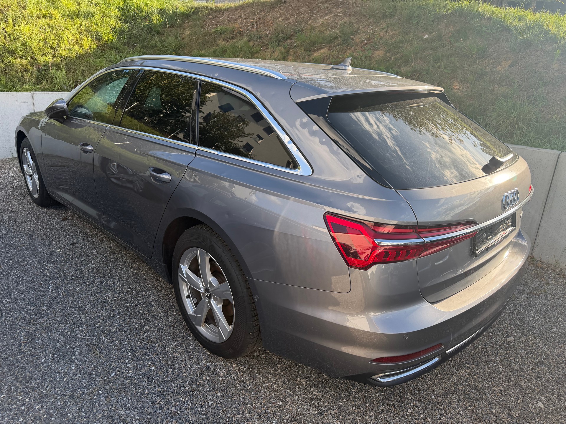 AUDI A6 Avant 40 TDI Sport quattro S-tronic-image-4