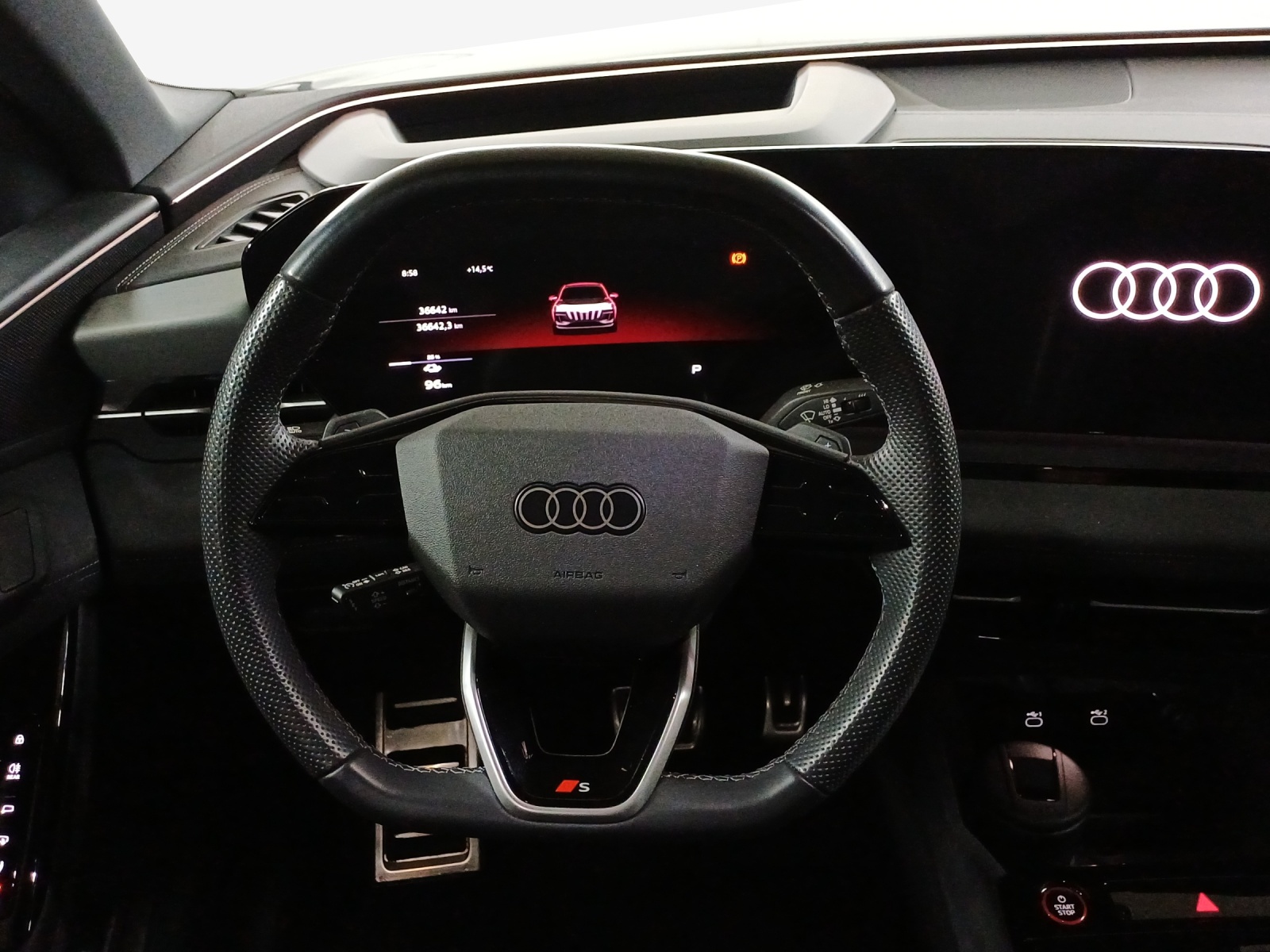 AUDI SQ6 e-tron quattro-image-10