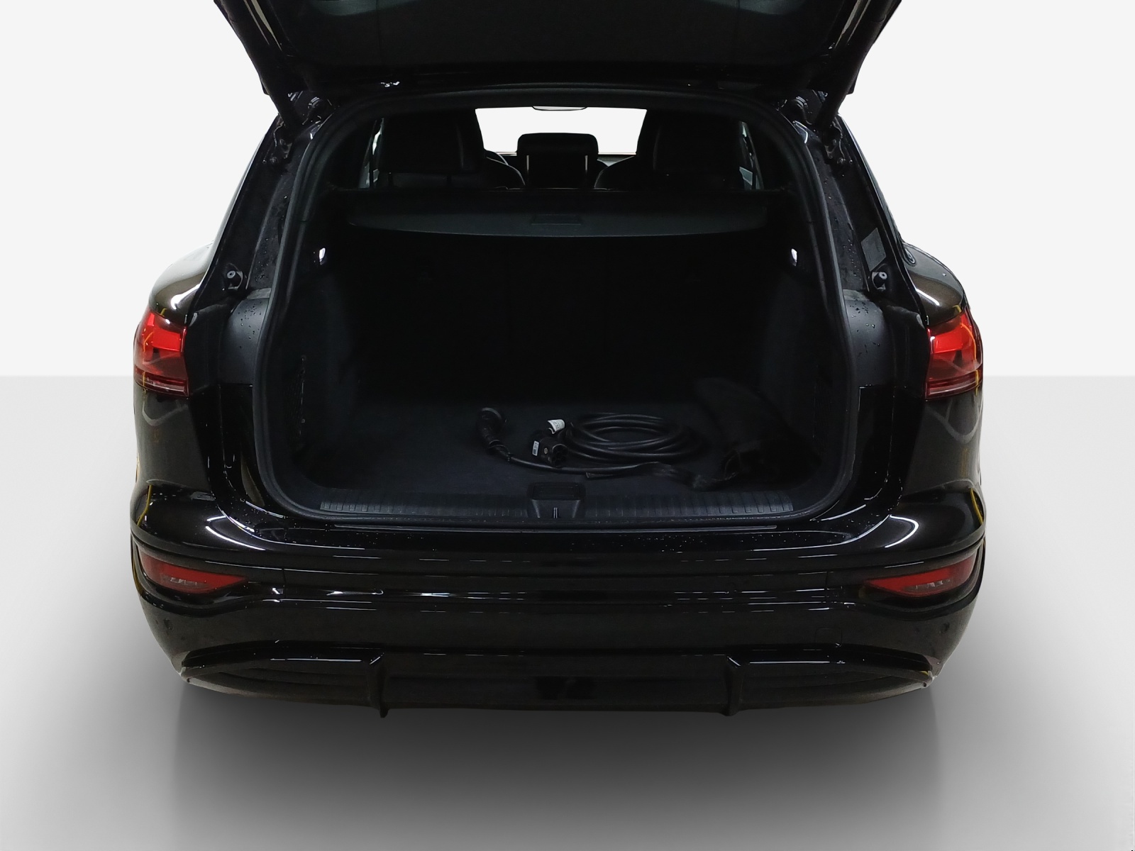 AUDI SQ6 e-tron quattro-image-13