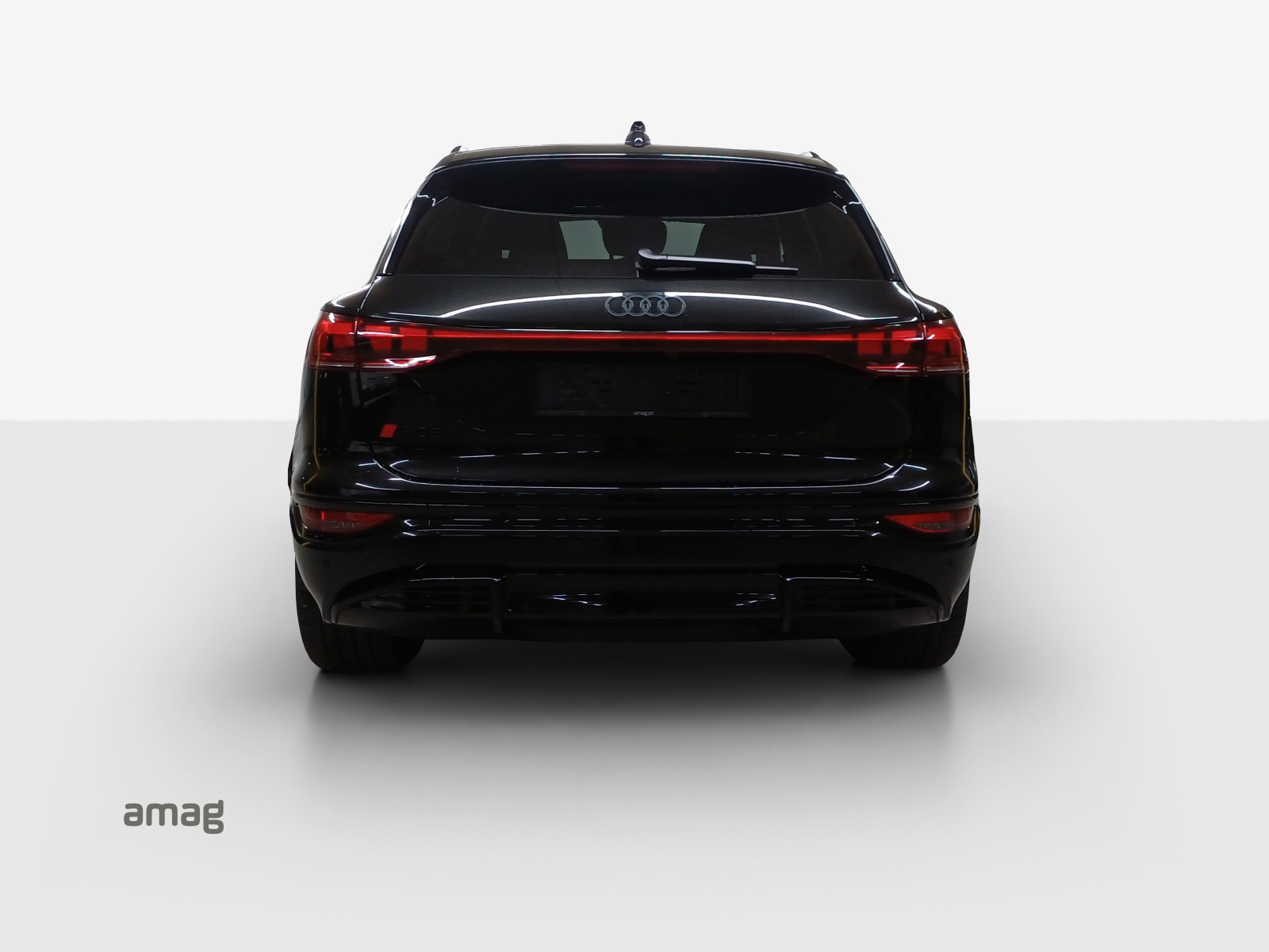 AUDI SQ6 e-tron quattro-image-4