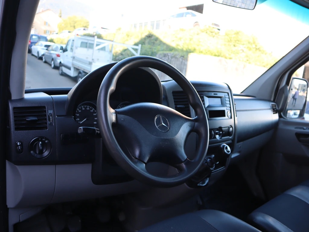 MERCEDES-BENZ Sprinter 316 CDI Standard 4x4 ** 3-Plätzer ** Anh-Kupplung ** Radio ** Frisch Ab MFK & Service **-image-6