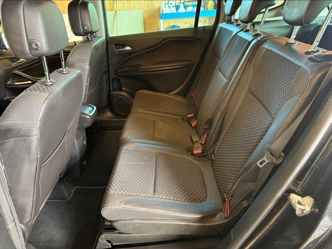 OPEL Zafira Tourer 1.6 CDTi Cosmo-image-7