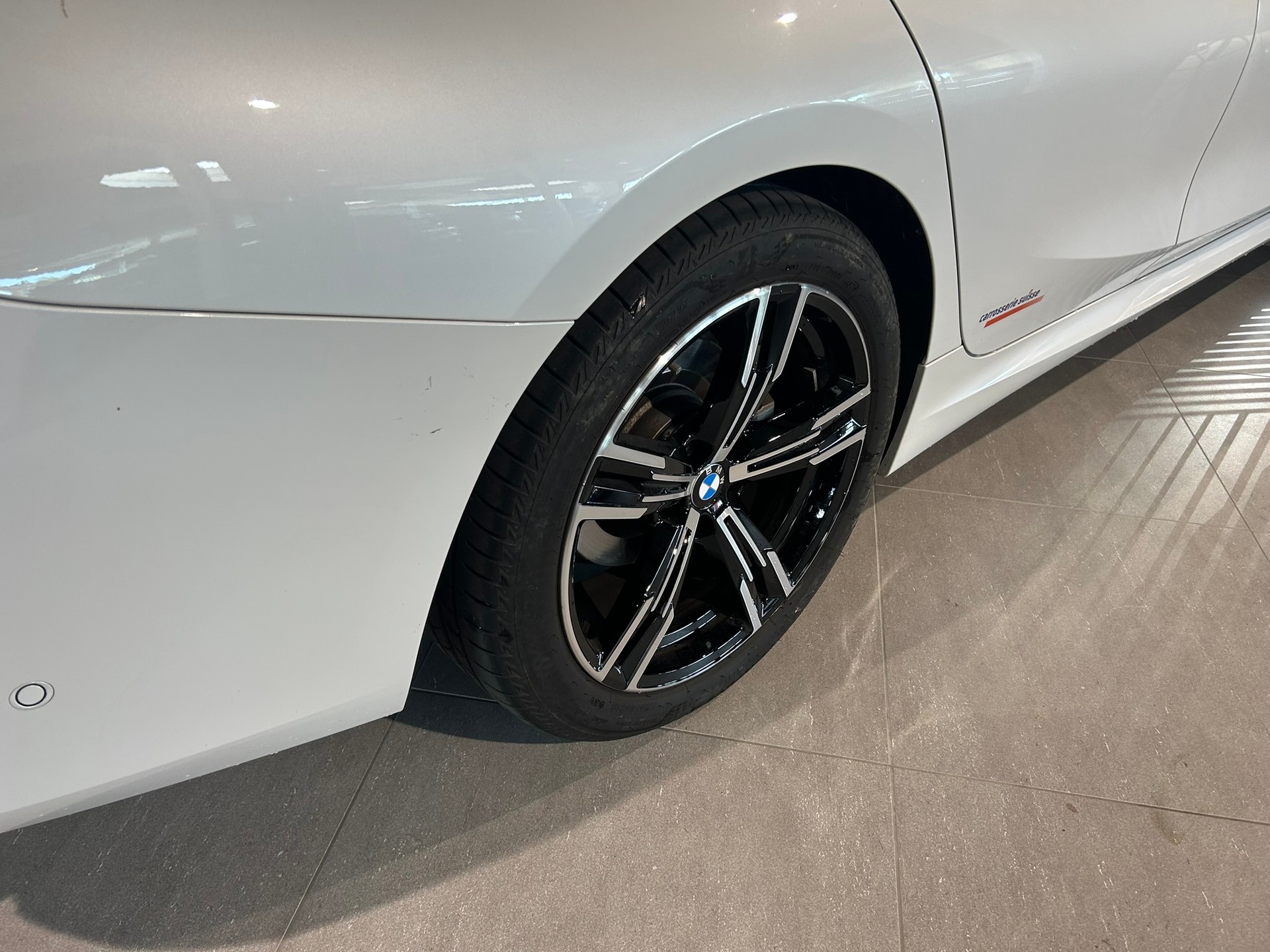 BMW 320d xDrive 48V Touring Steptronic M Sport-image-20