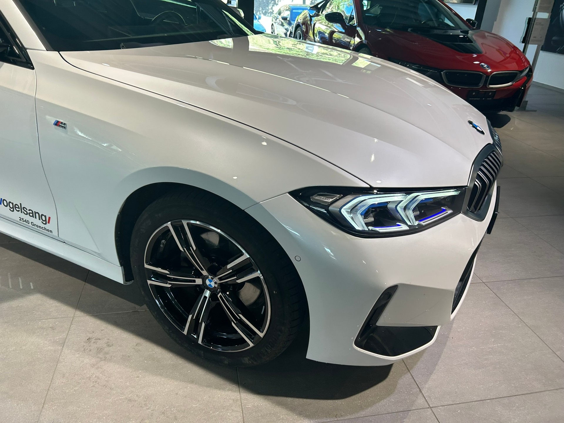 BMW 320d xDrive 48V Touring Steptronic M Sport-image-16