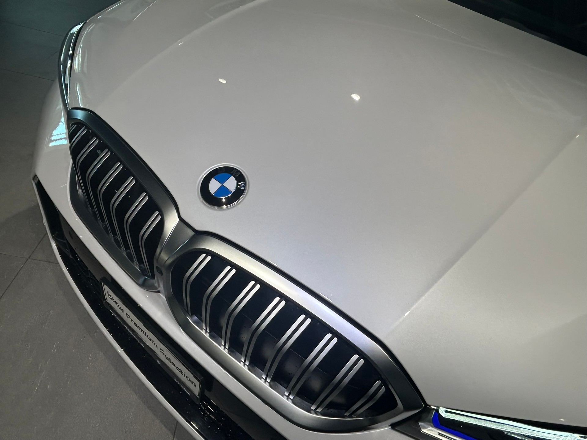 BMW 320d xDrive 48V Touring Steptronic M Sport-image-14