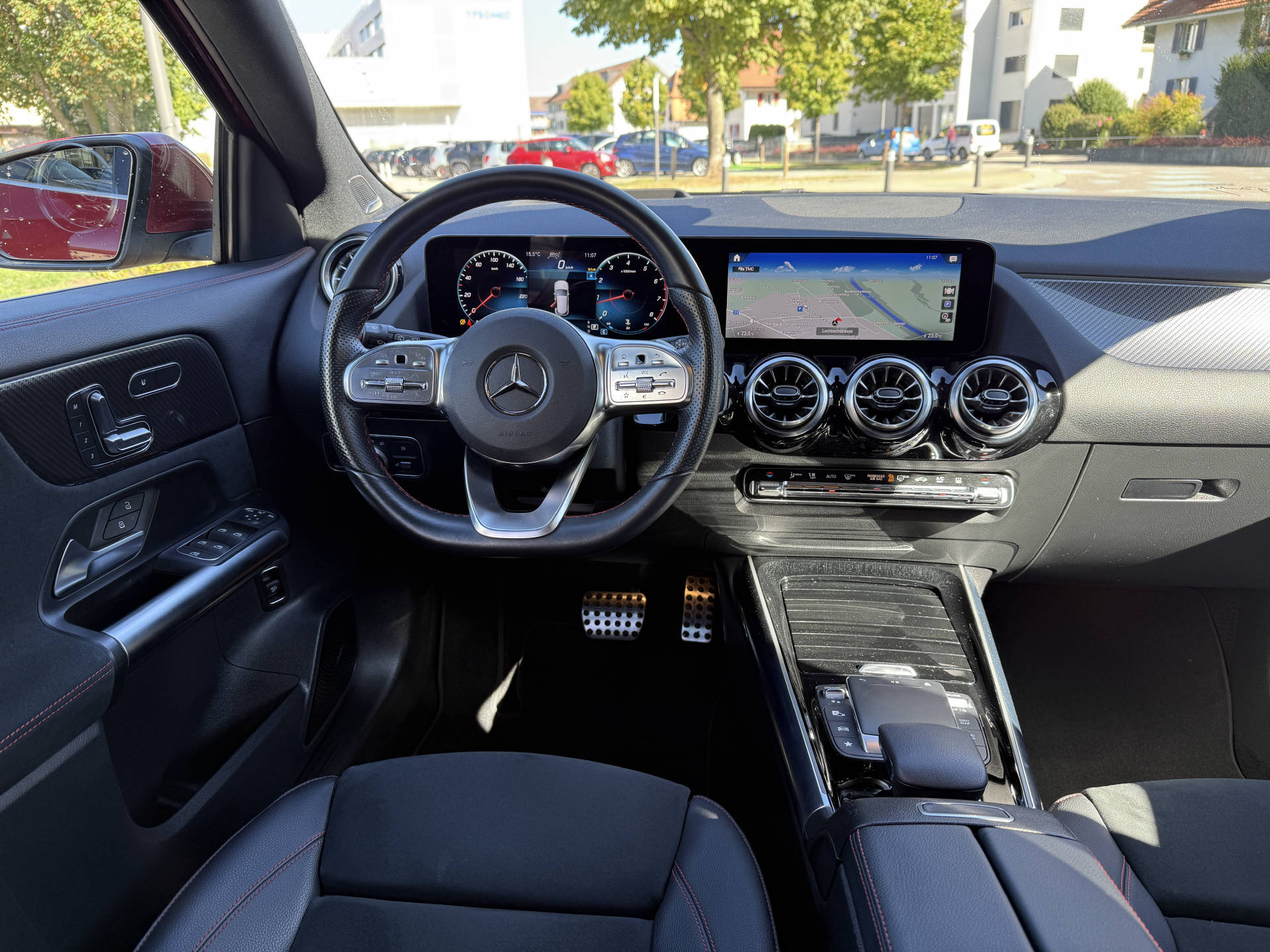 MERCEDES-BENZ GLA 250-image-4