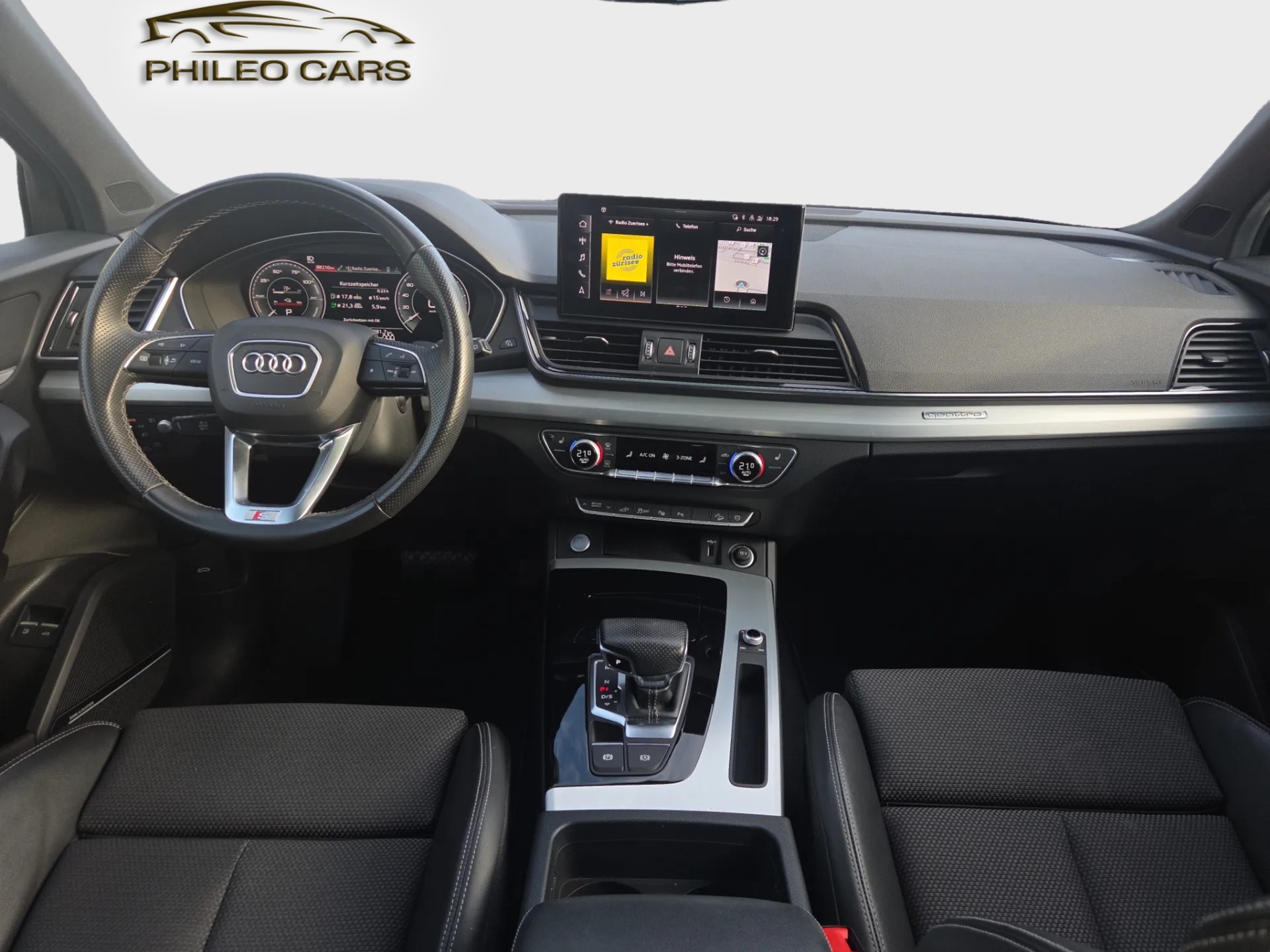 AUDI Q5 55 TFSI e PHEV S line quattro S-tronic-image-8