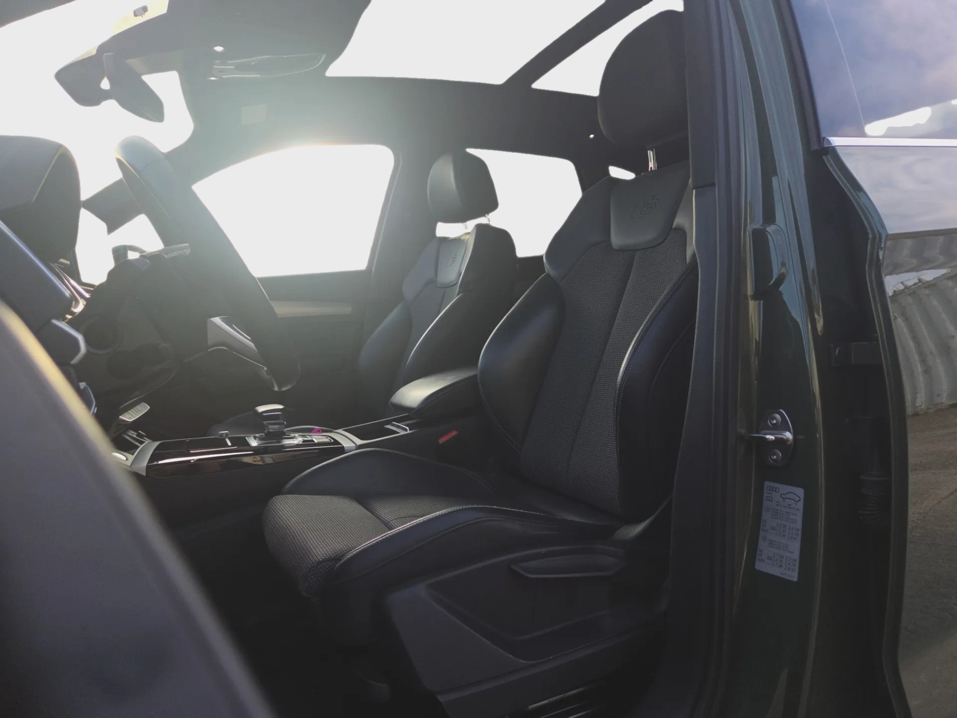 AUDI Q5 55 TFSI e PHEV S line quattro S-tronic-image-9