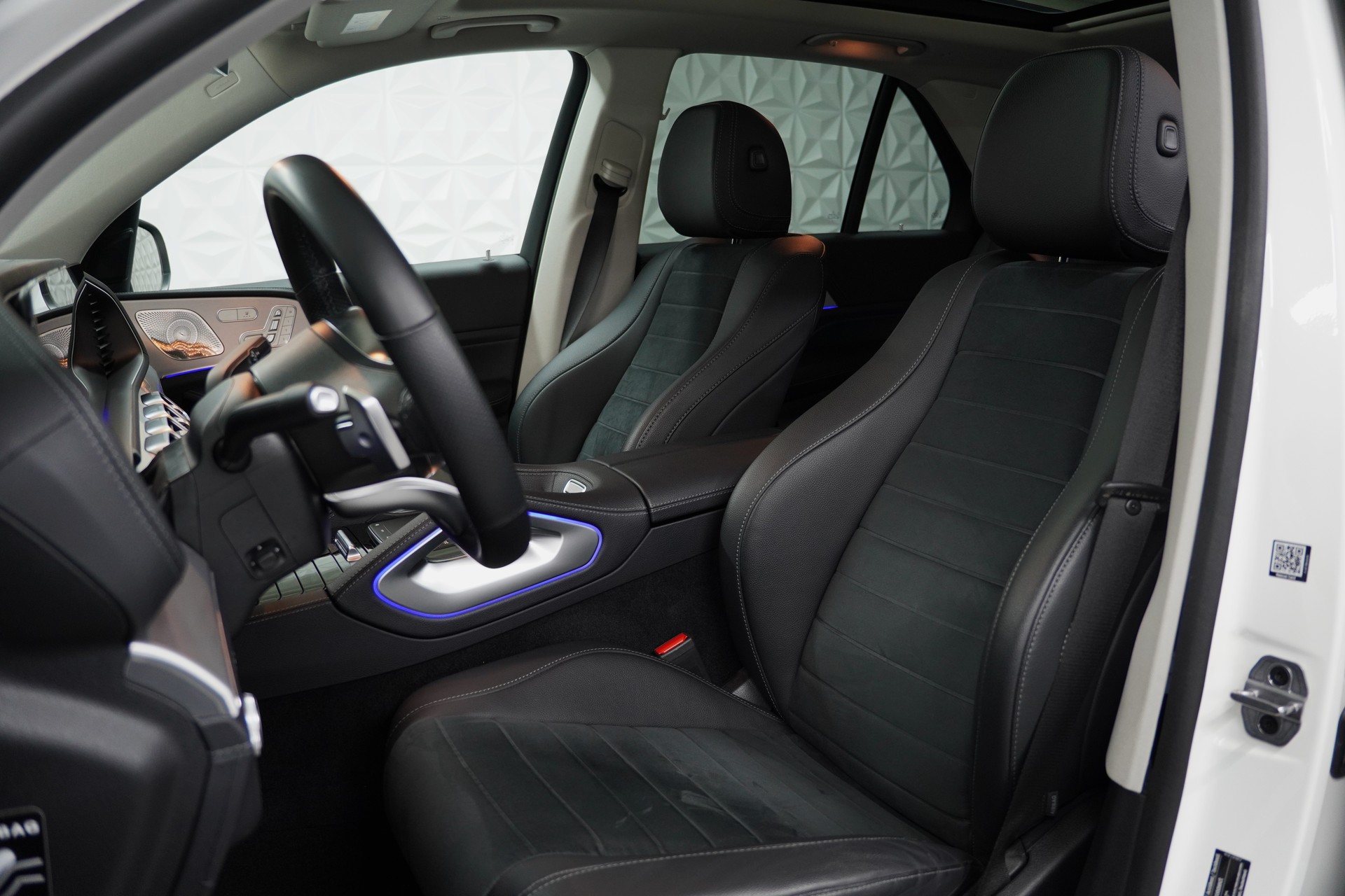 MERCEDES-BENZ GLE 350 d 4Matic 9G-Tronic-image-11