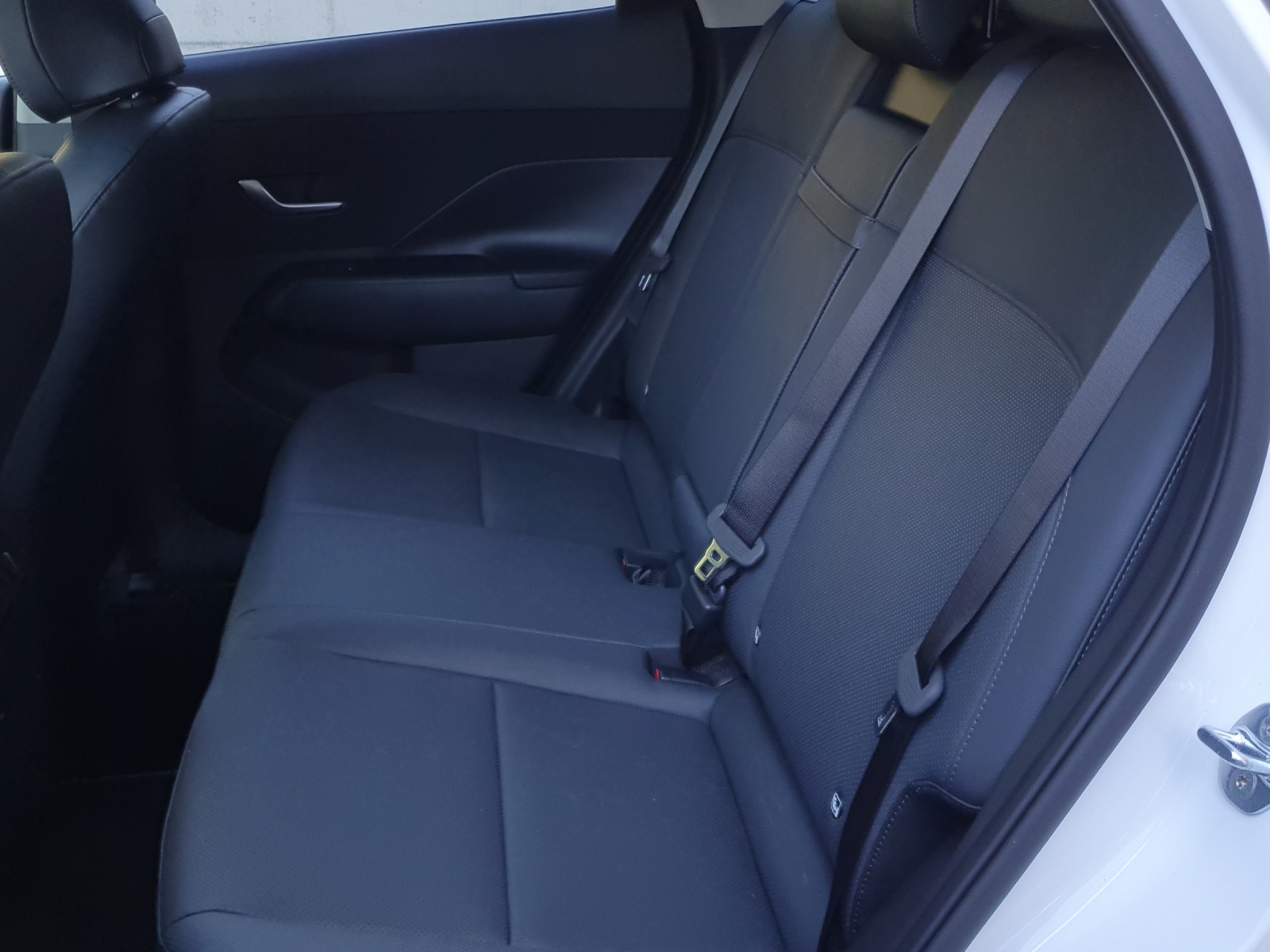 HYUNDAI Kona 65,4 kWh Electric Vertex 19 Zoll / Two Tone-image-6