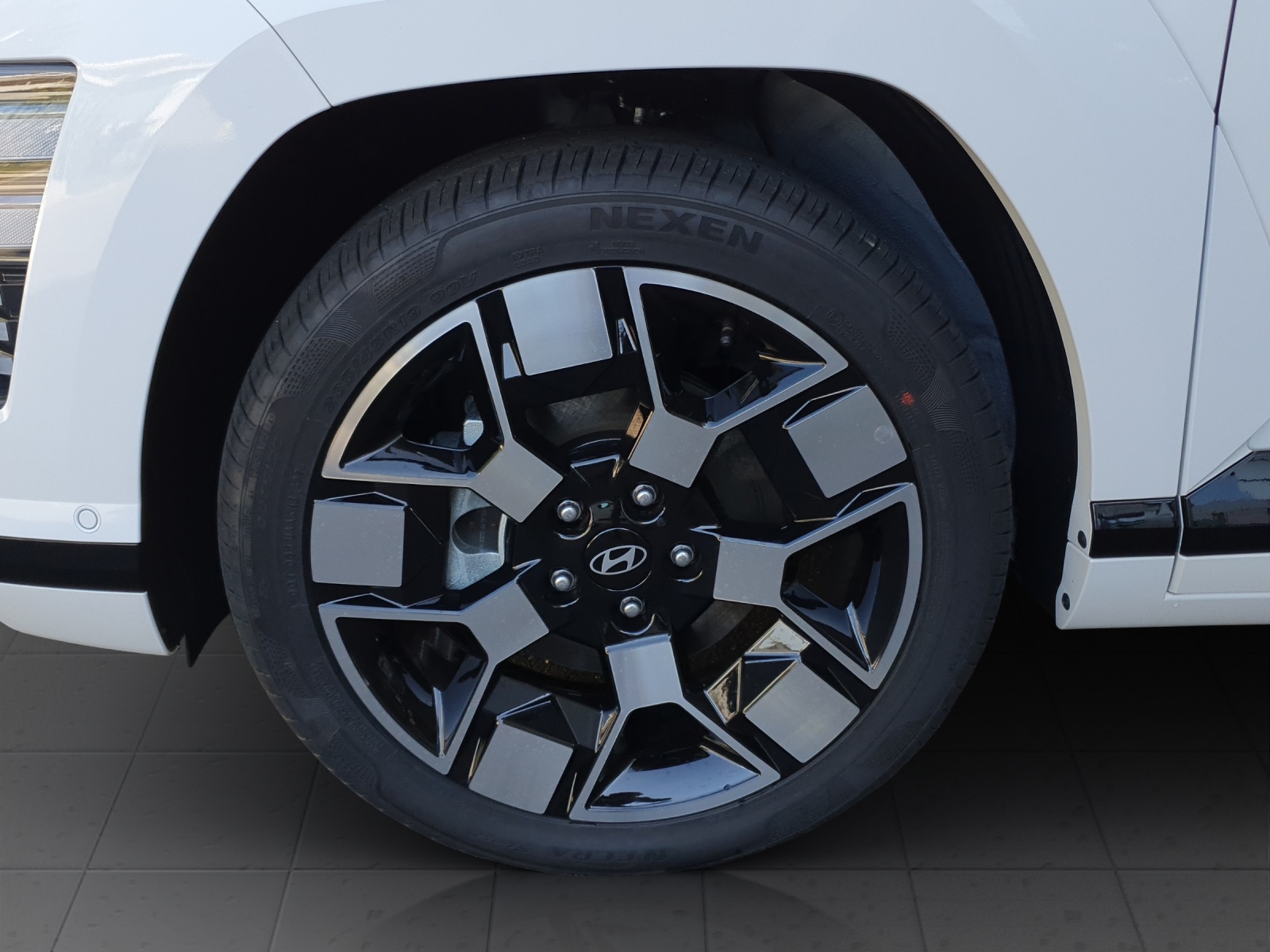 HYUNDAI Kona 65,4 kWh Electric Vertex 19 Zoll / Two Tone-image-13
