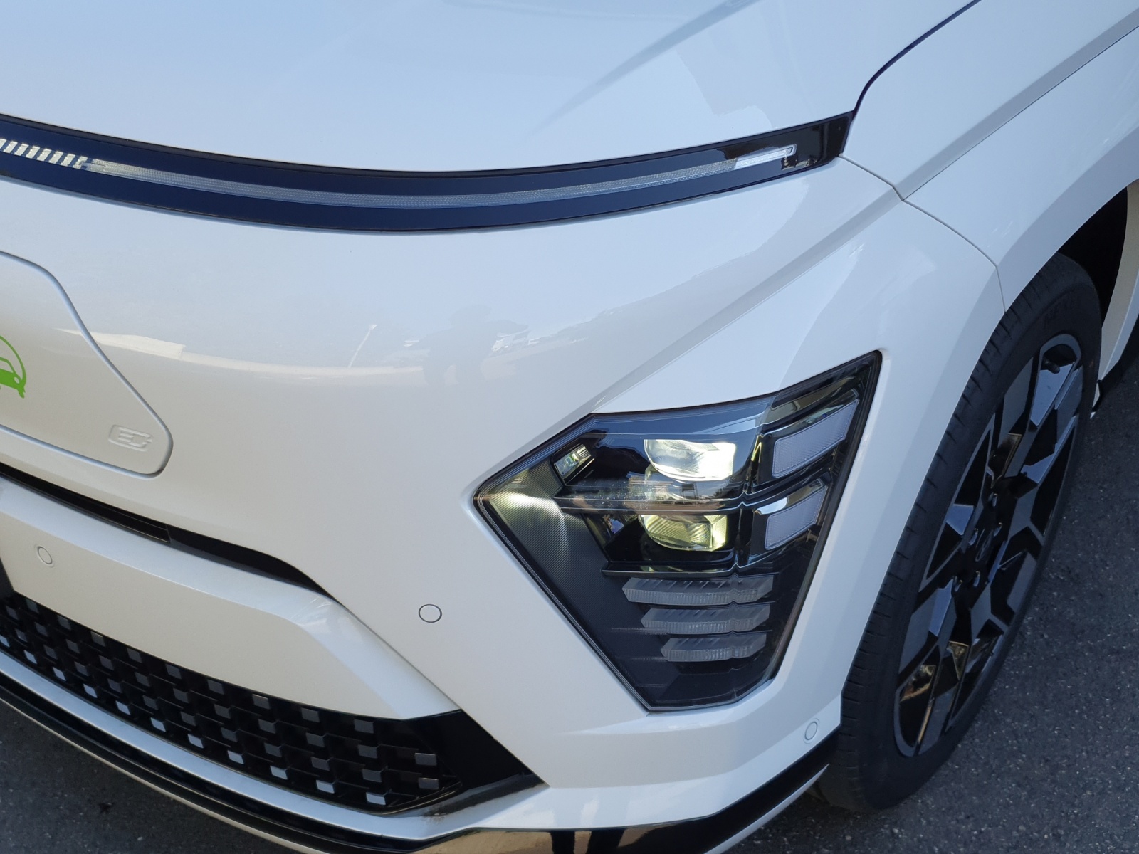 HYUNDAI Kona 65,4 kWh Electric Vertex 19 Zoll / Two Tone-image-14