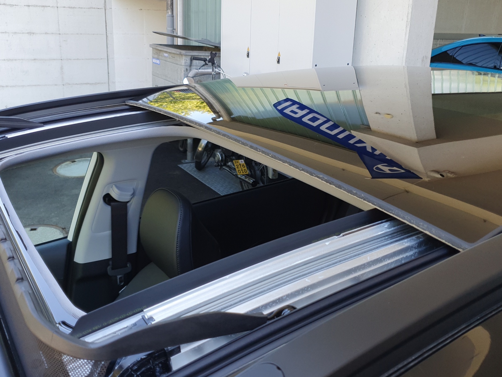 HYUNDAI Kona 65,4 kWh Electric Vertex 19 Zoll / Two Tone-image-11