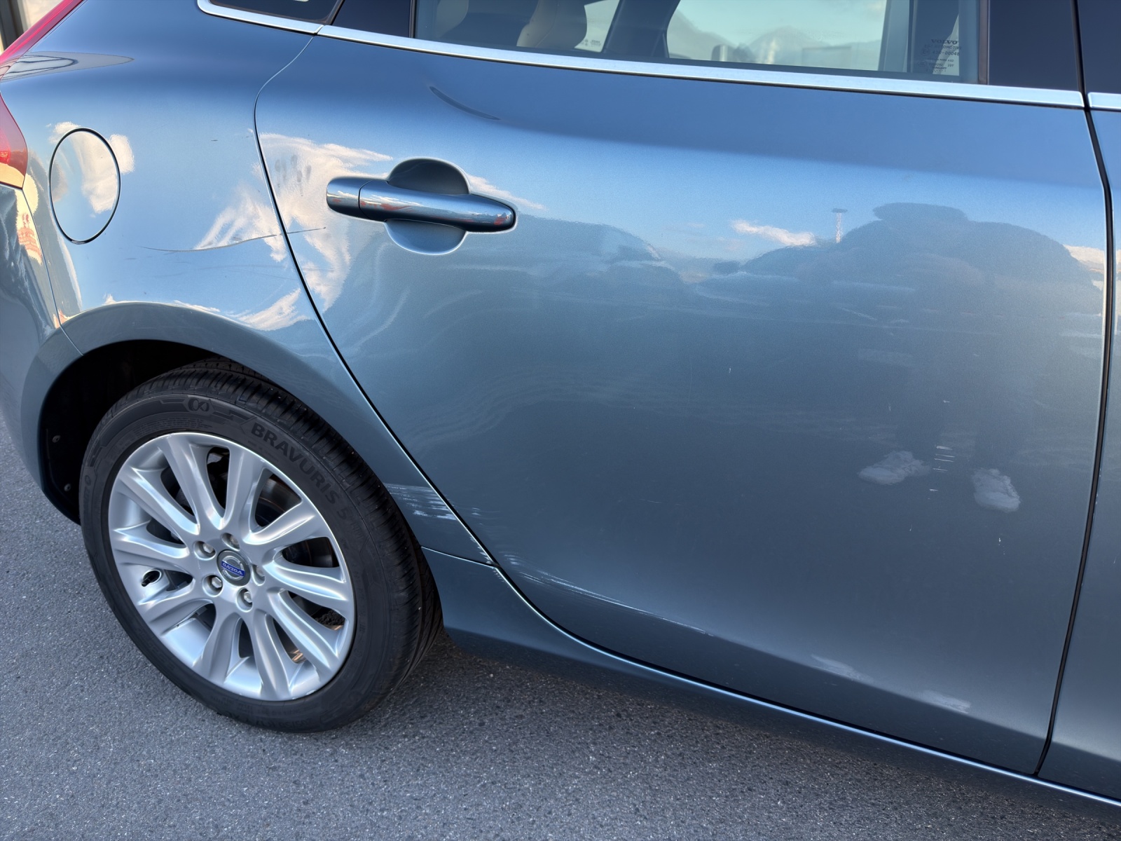 VOLVO V40 1.6 T4 Summum S/S-image-9