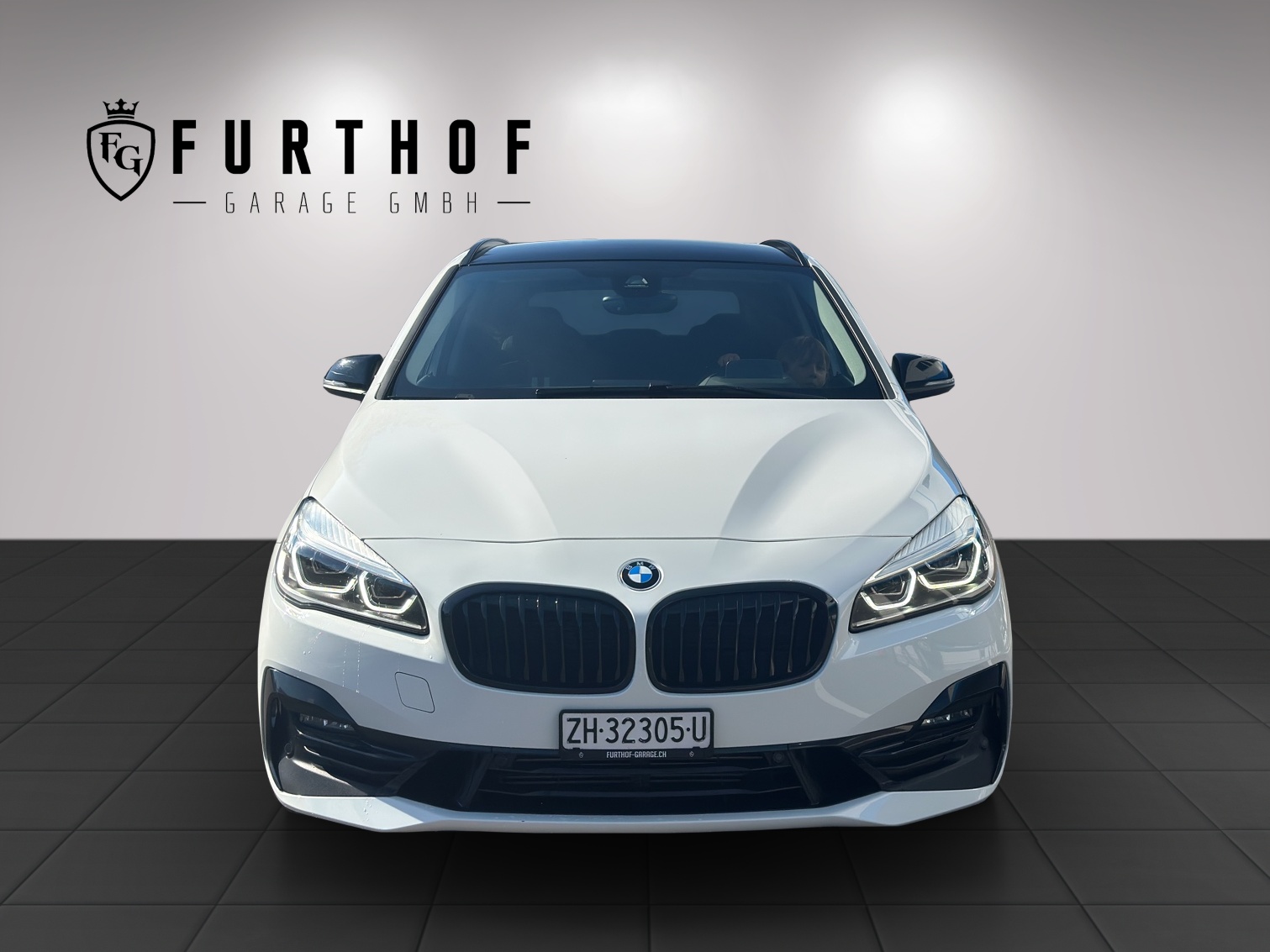 BMW 218d xDrive Active Tourer Steptronic Sport Line-image-4