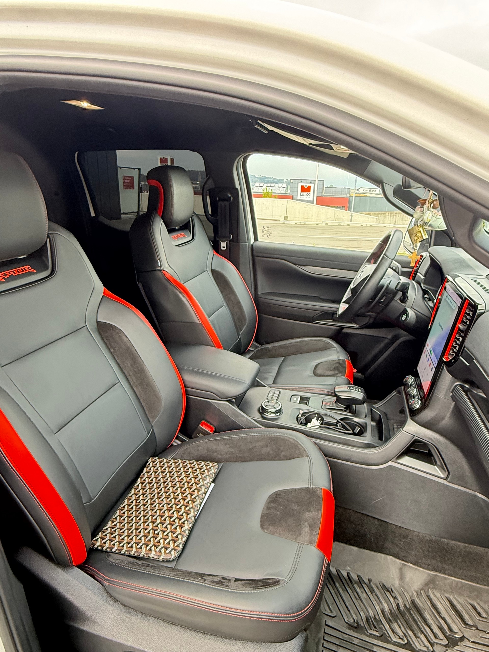 FORD 3.0 EcoBoost 4x4 Raptor-image-3