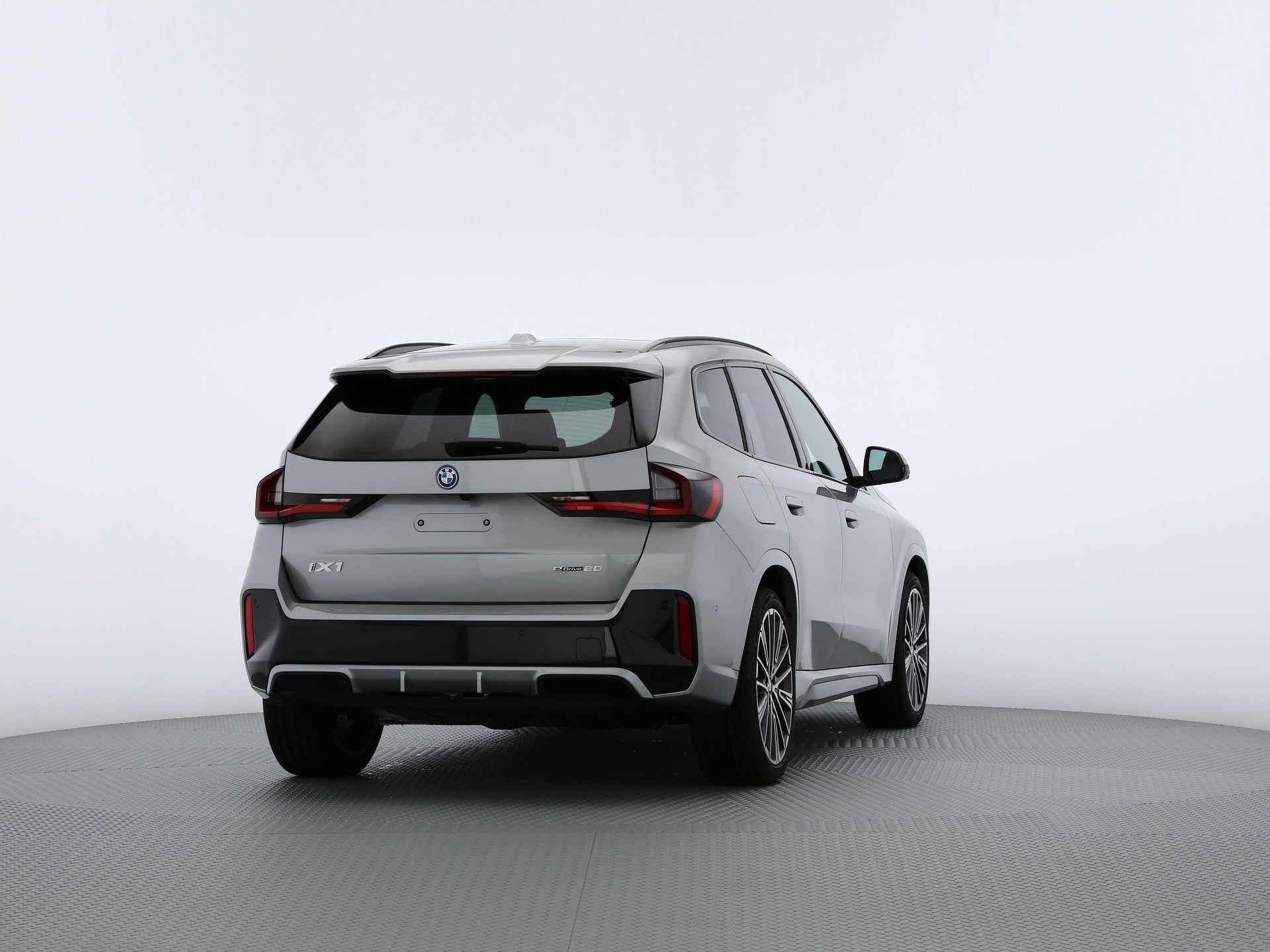 BMW iX1 U11 20 eDrive-image-16