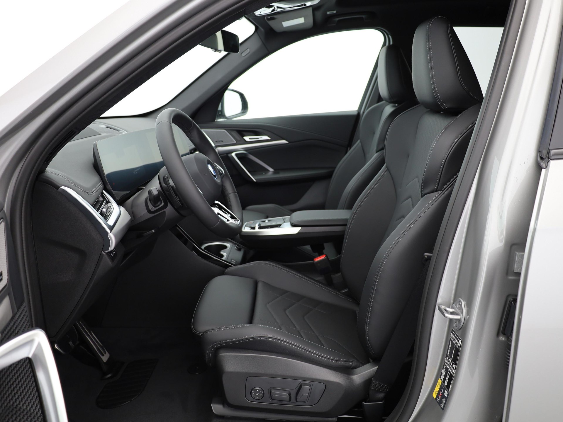 BMW iX1 U11 20 eDrive-image-4