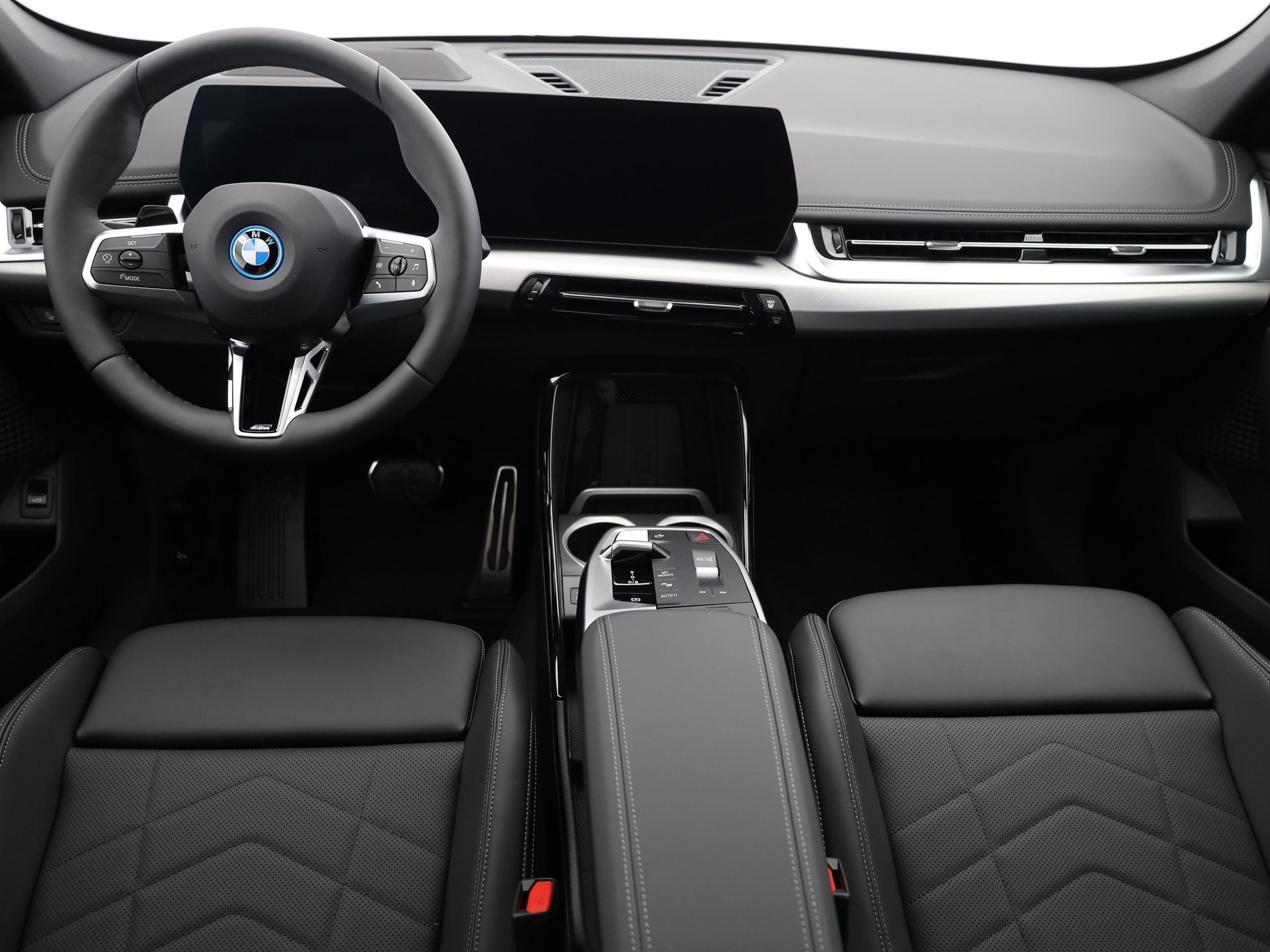 BMW iX1 U11 20 eDrive-image-5