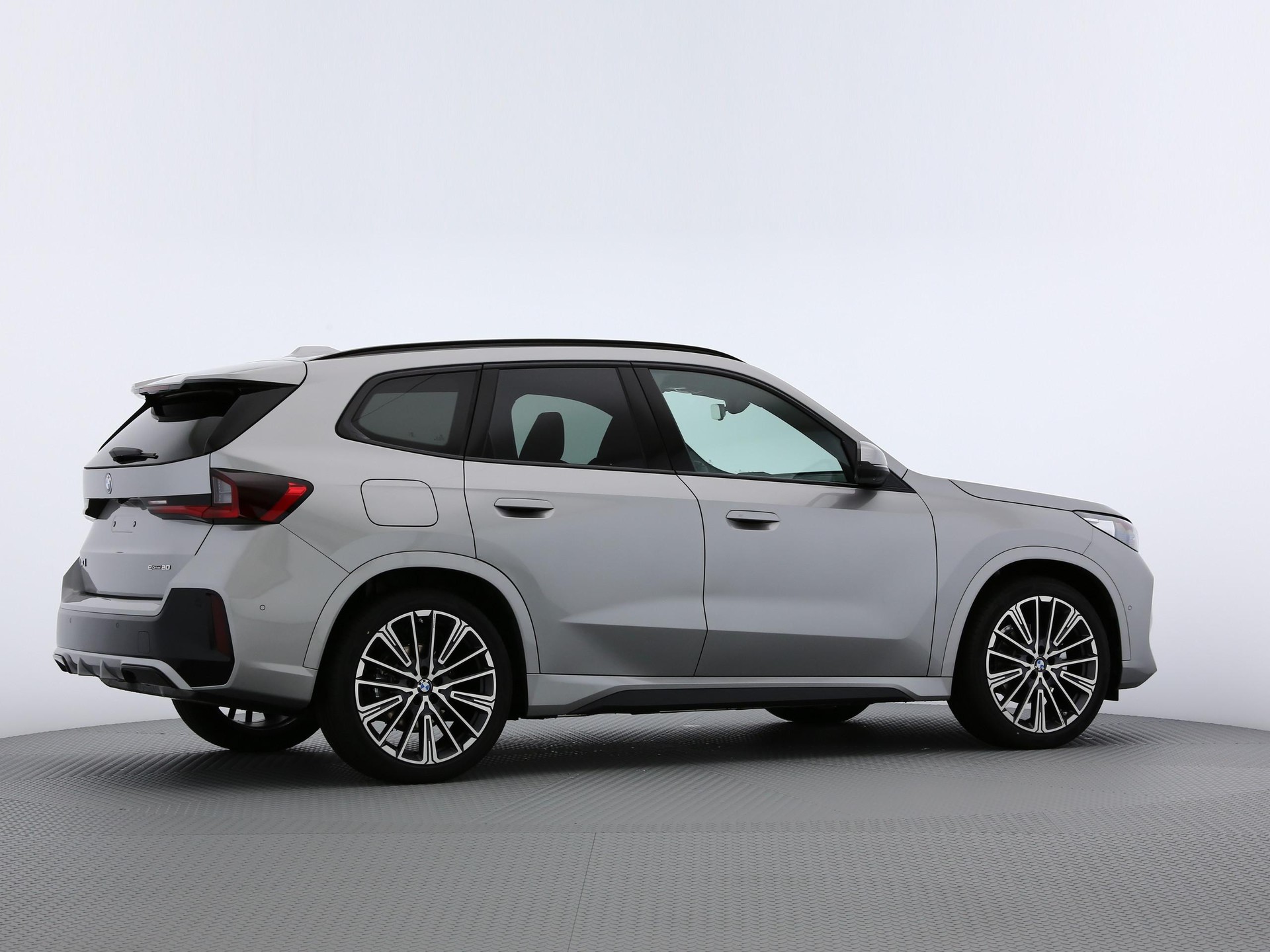 BMW iX1 U11 20 eDrive-image-18