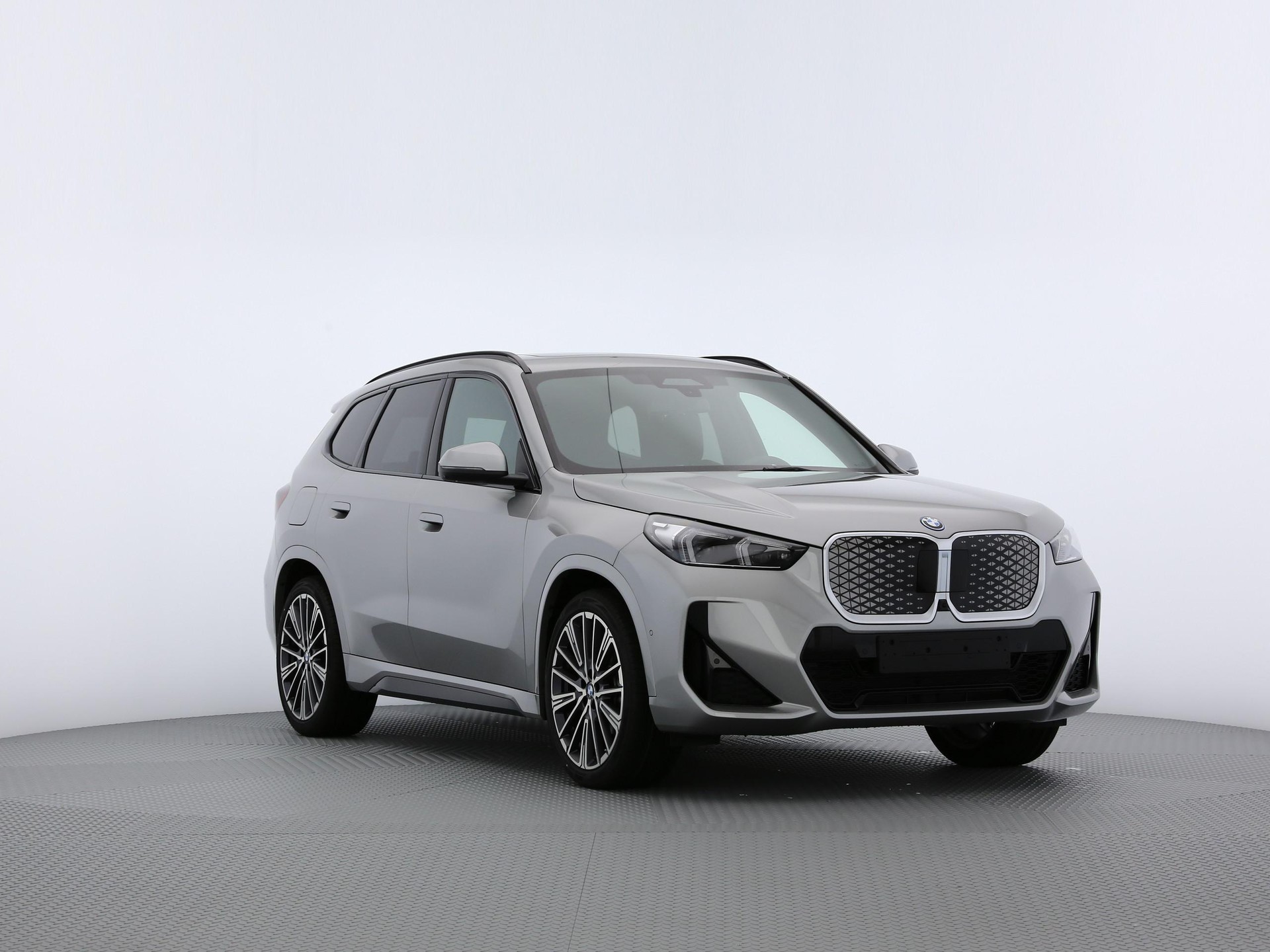 BMW iX1 U11 20 eDrive-image-24
