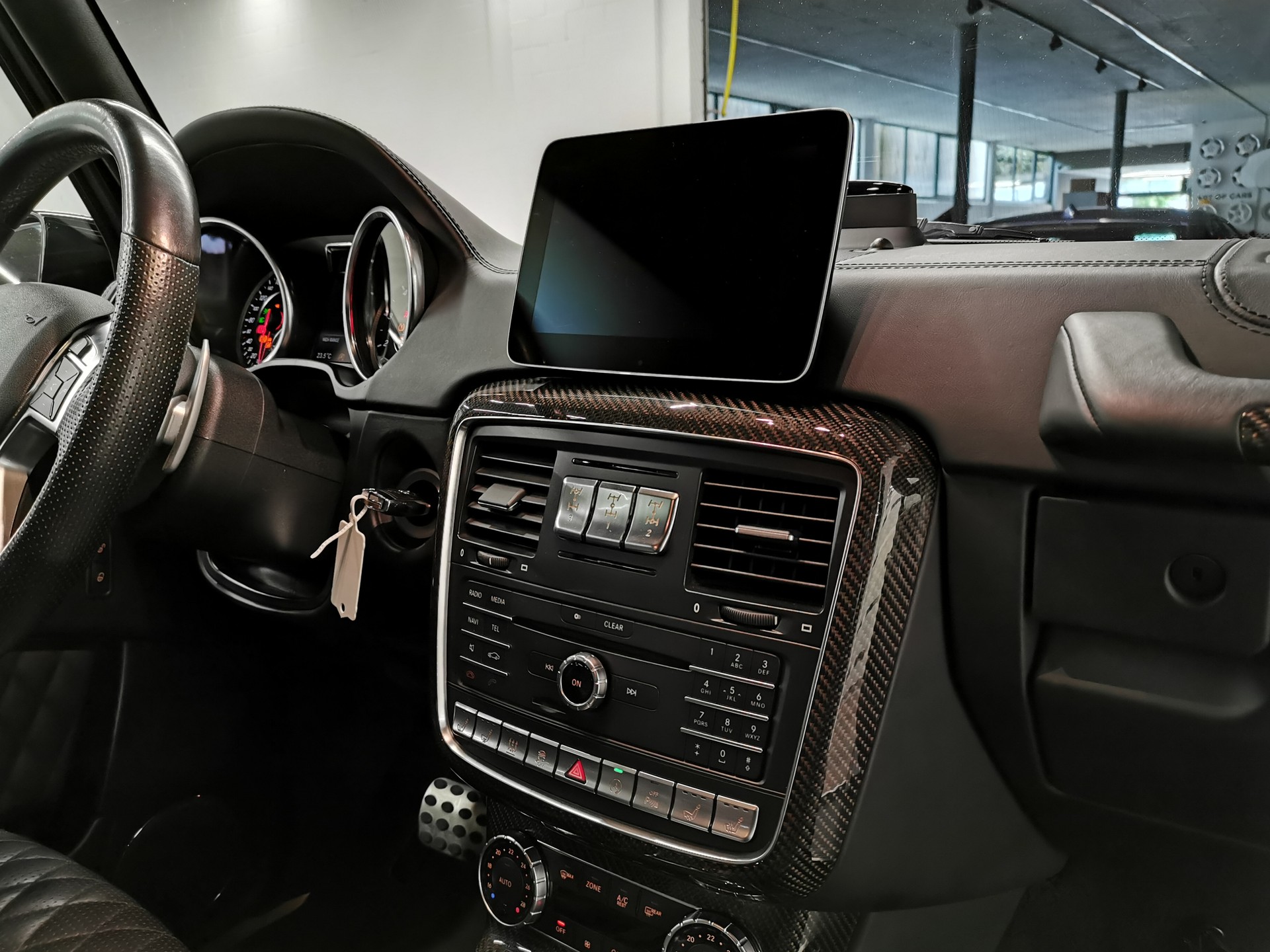 MERCEDES-BENZ G 63 AMG Edition 463 2018 FACELIFT ALL BLACK VOLL STANDHEIZUNG 21" AHK SPORTAGA CARBON APPLE CARPLAY LAST 463! 571 PS-image-8
