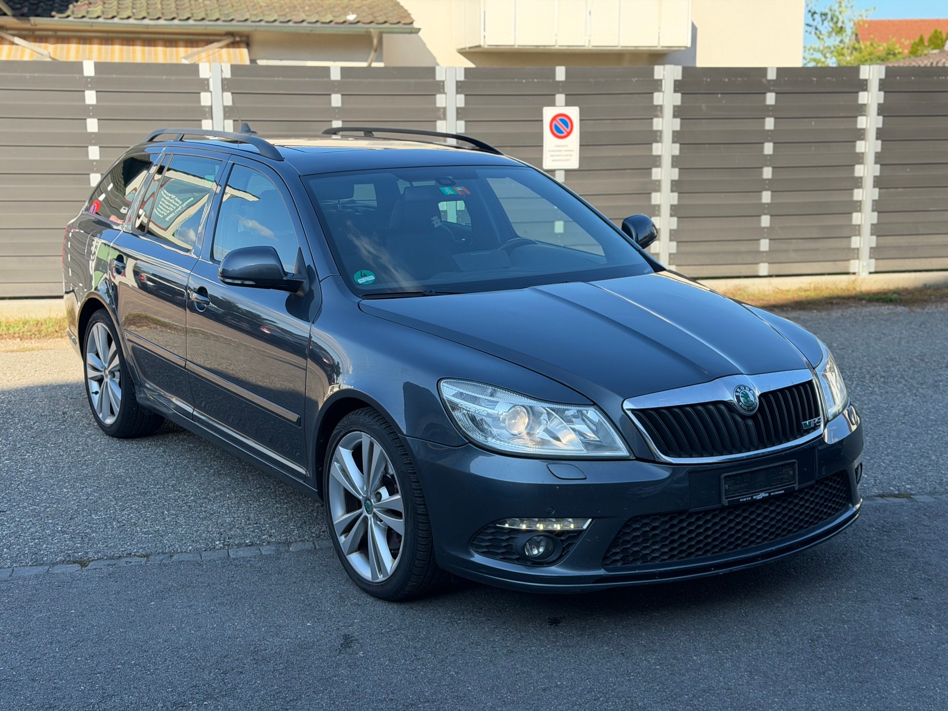 SKODA Octavia Combi 2.0 TSI RS DSG-image-0