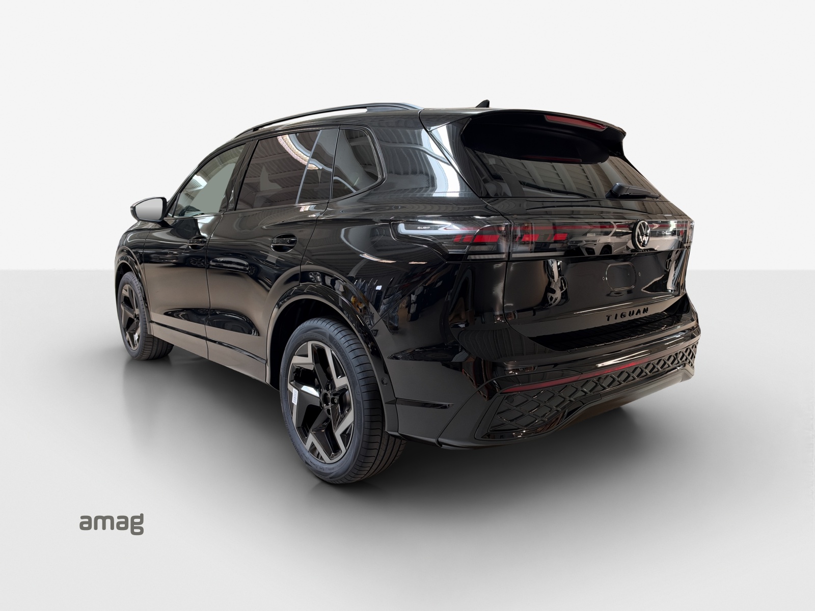 VW Tiguan EDITION 20 UNITED-image-2