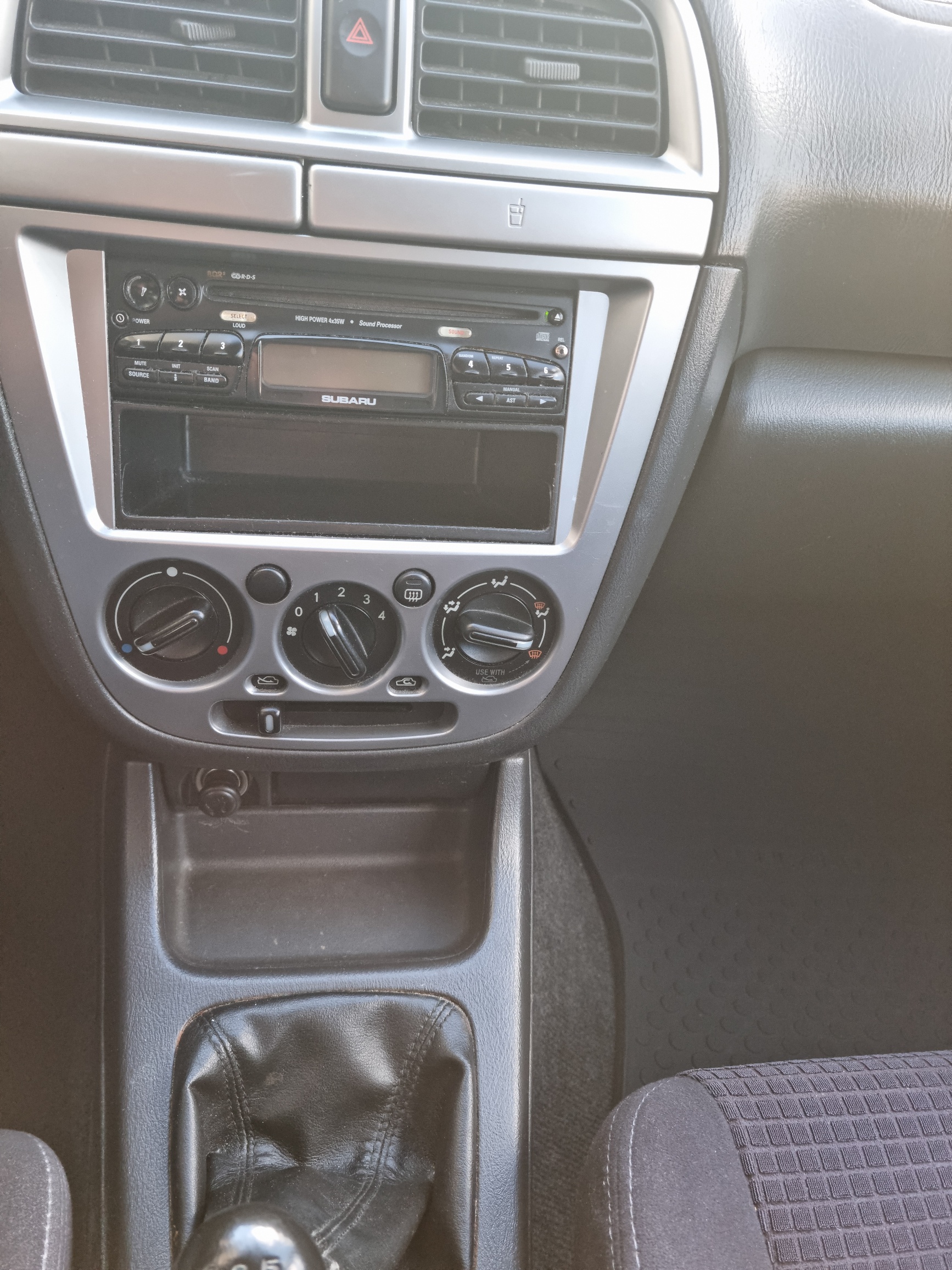 SUBARU Impreza 1.6-image-7