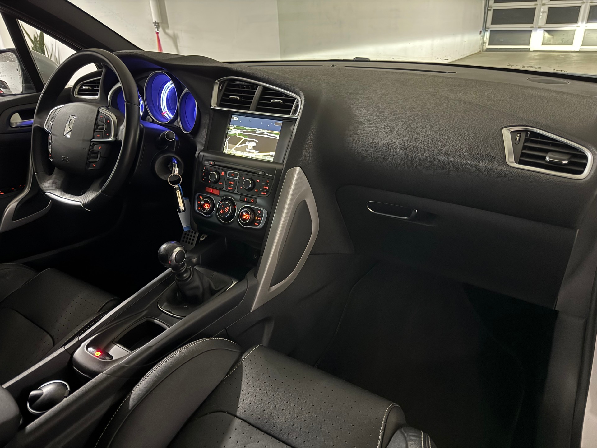 DS AUTOMOBILES DS4 1.6 THP Sport Chic-image-11