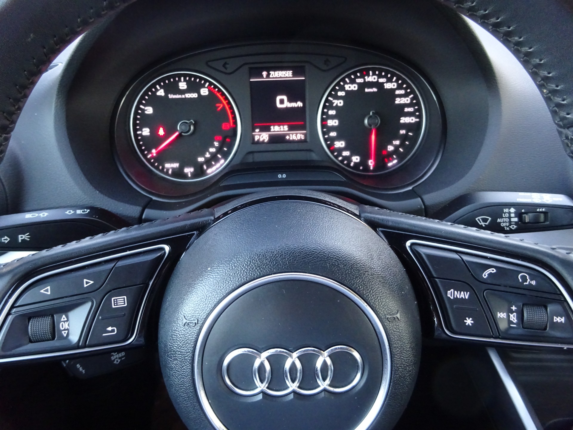 AUDI Q2 1.0 TFSI sport S-tronic - SERVICE NEU-image-9