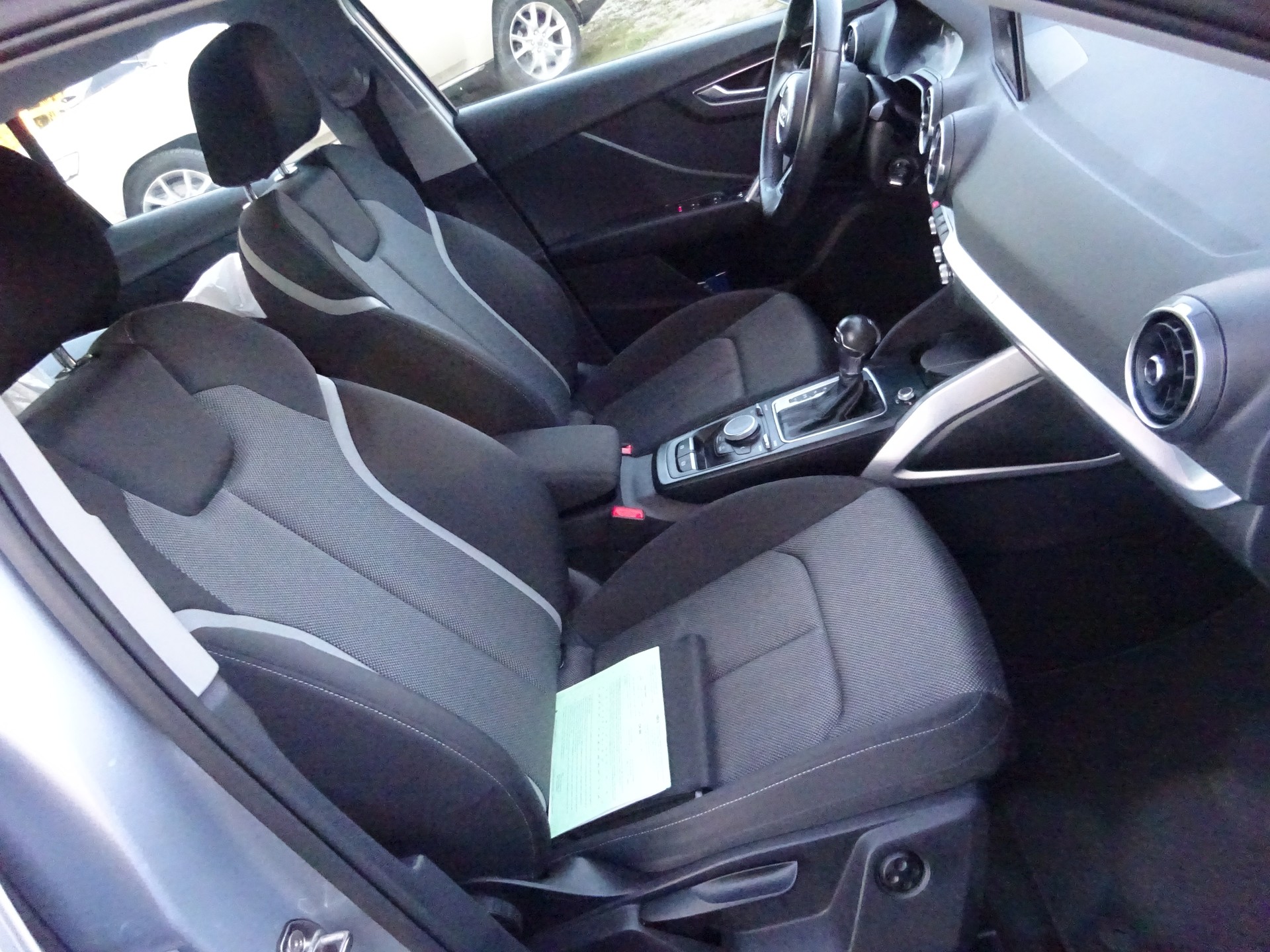 AUDI Q2 1.0 TFSI sport S-tronic - SERVICE NEU-image-7