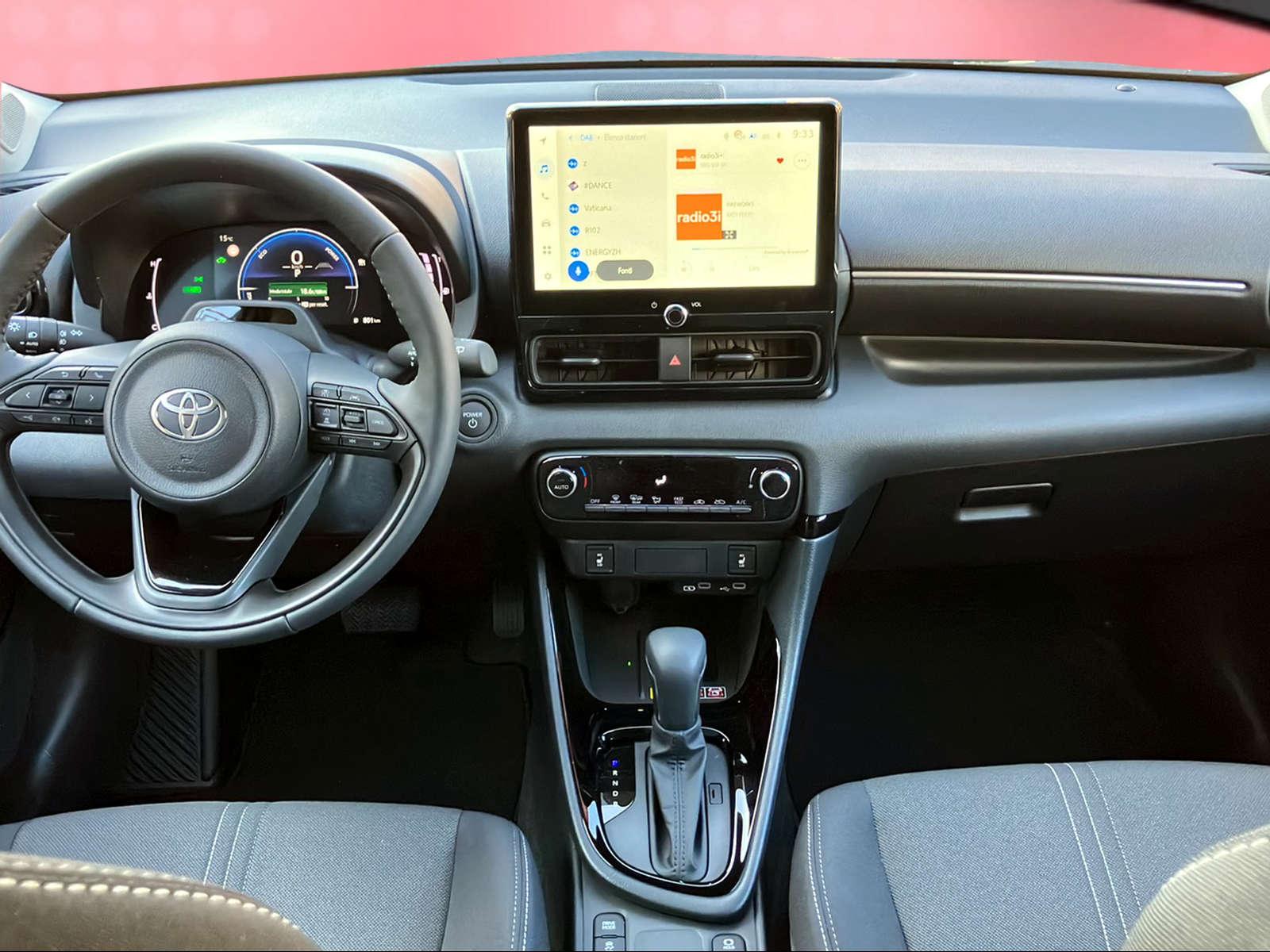TOYOTA Yaris 1.5 VVT-i HSD Trend-image-11