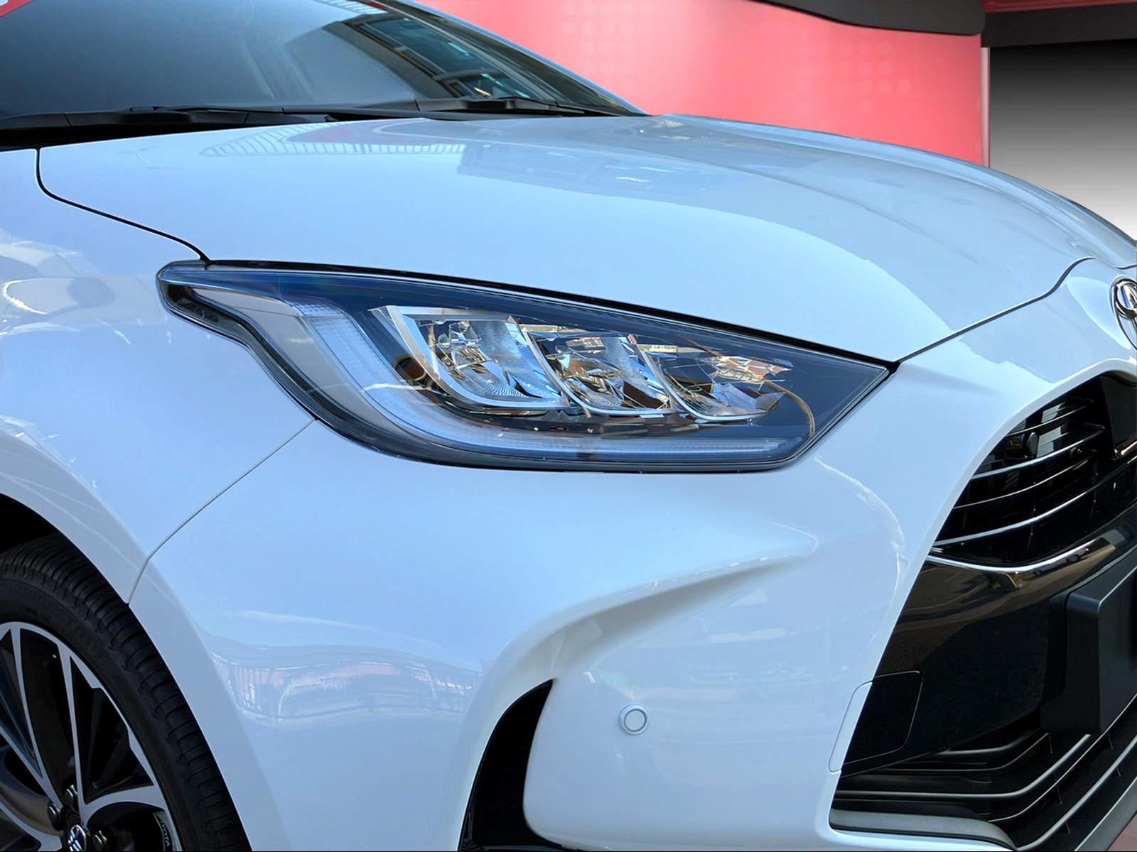 TOYOTA Yaris 1.5 VVT-i HSD Trend-image-12