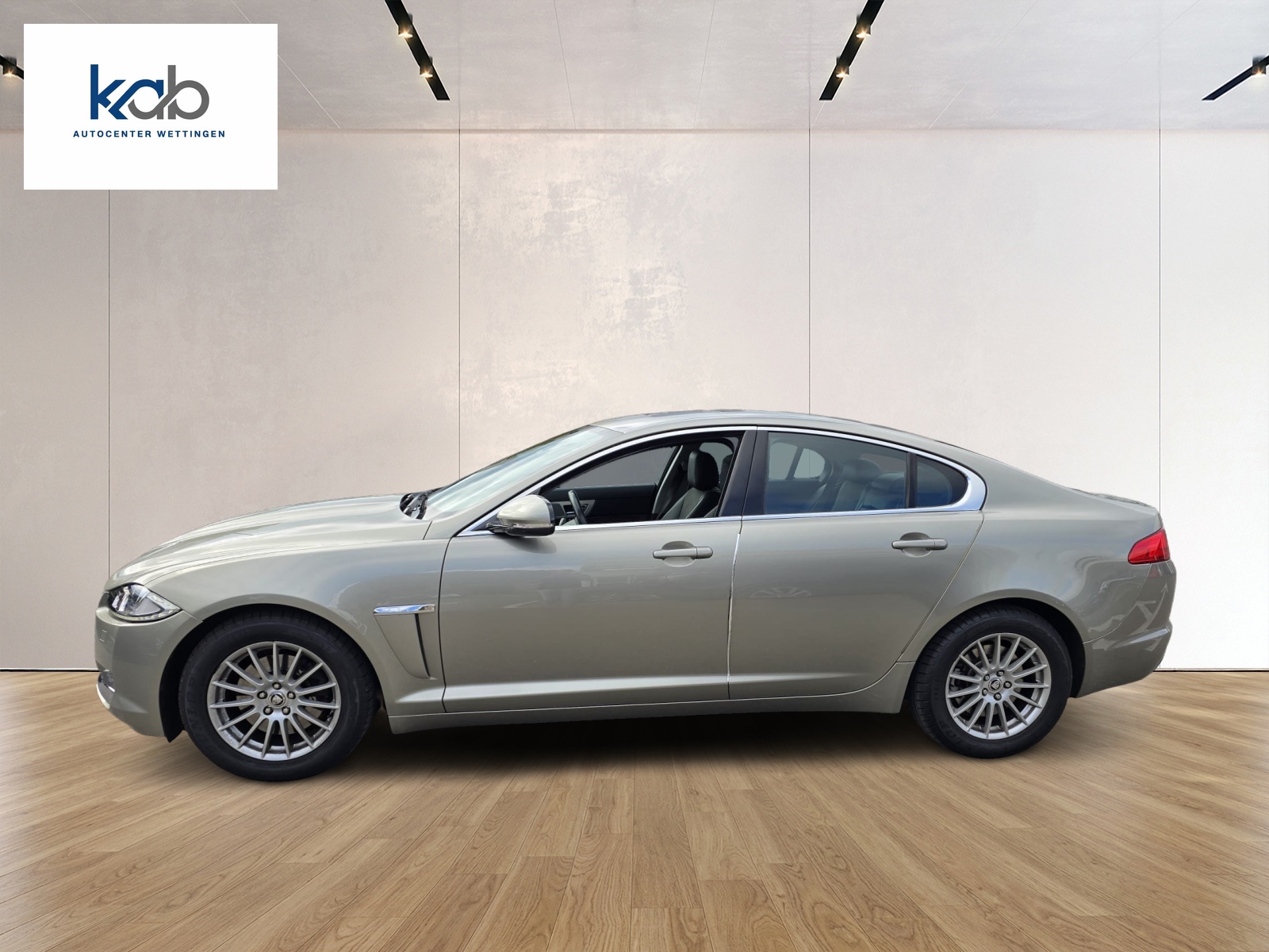 JAGUAR XF 3.0d V6-image-7