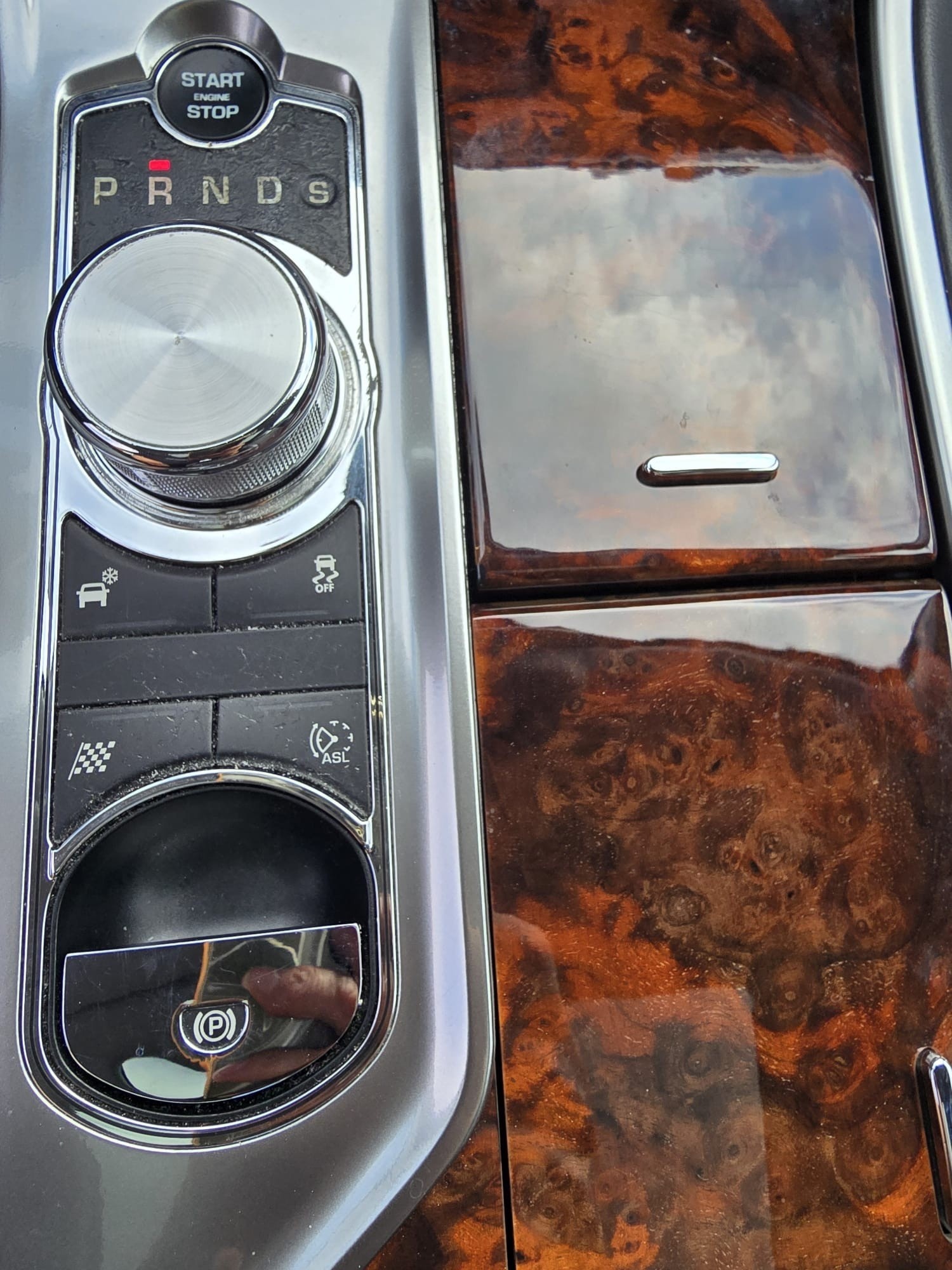 JAGUAR XF 3.0d V6-image-16