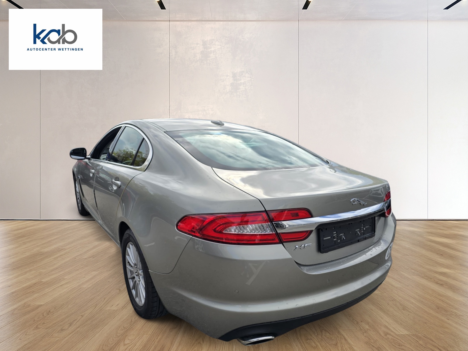 JAGUAR XF 3.0d V6-image-6