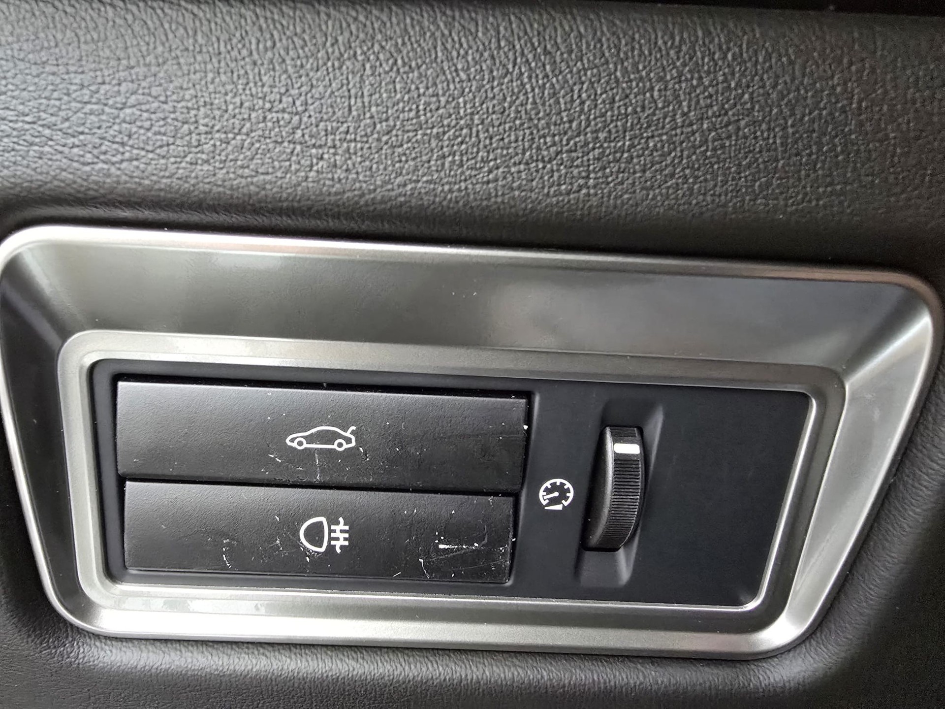 JAGUAR XF 3.0d V6-image-17