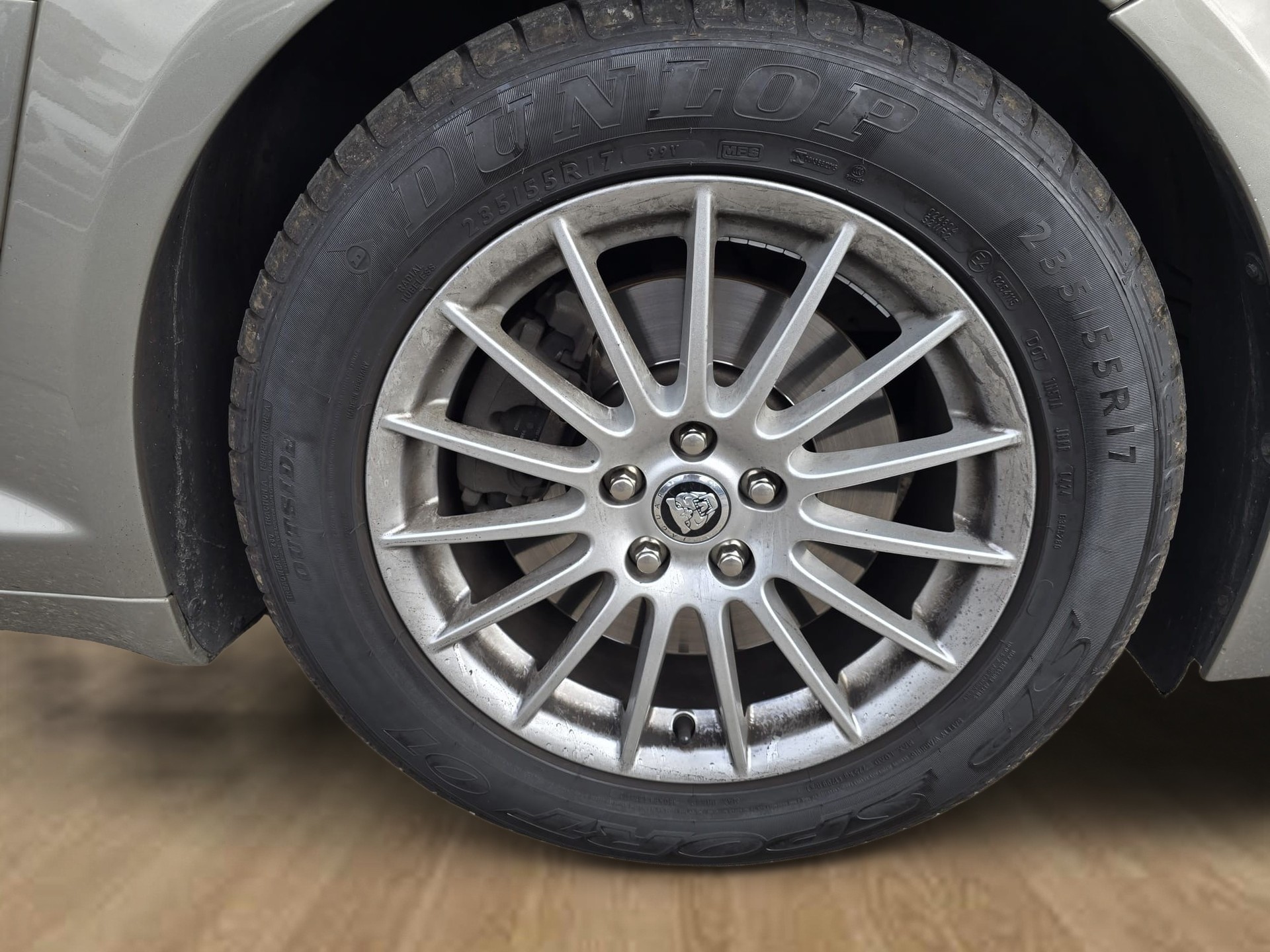JAGUAR XF 3.0d V6-image-8