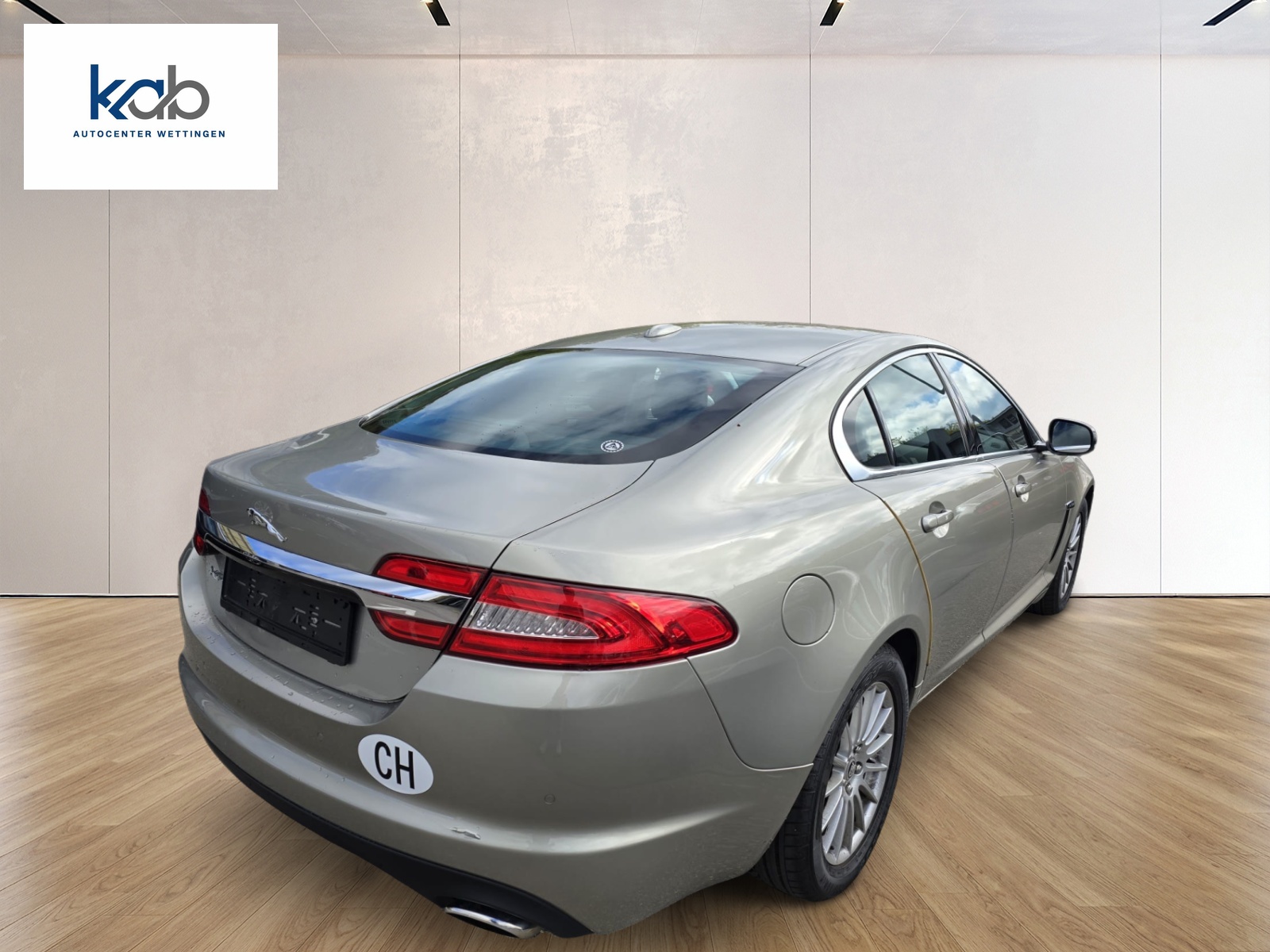 JAGUAR XF 3.0d V6-image-4