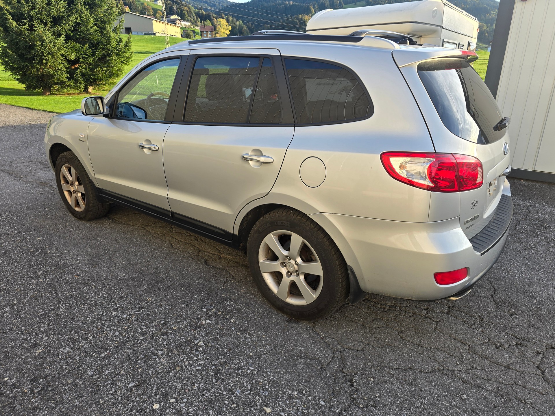HYUNDAI Santa Fe 2.2 CRDi Premium 4WD Automatic-image-6