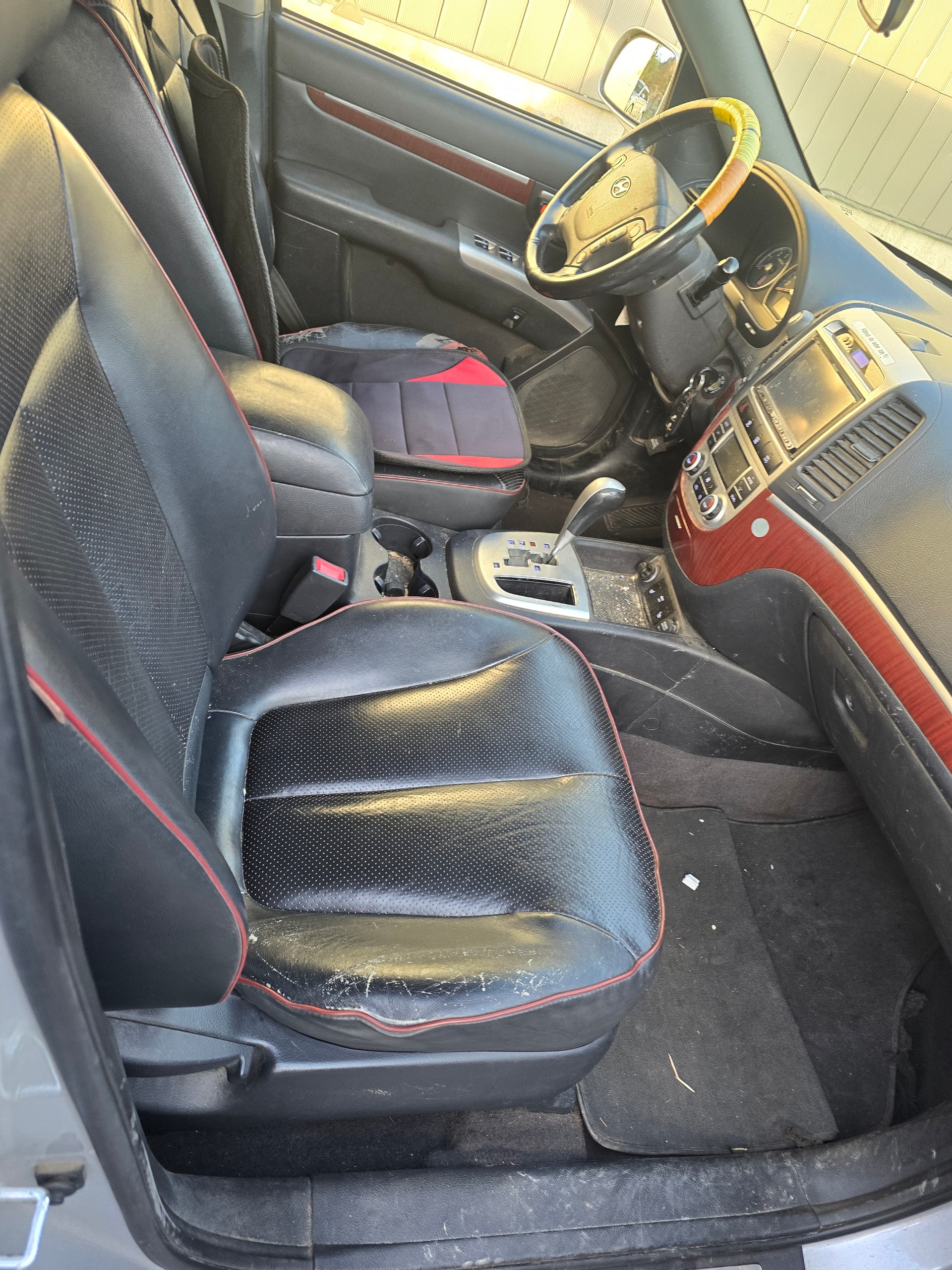 HYUNDAI Santa Fe 2.2 CRDi Premium 4WD Automatic-image-8