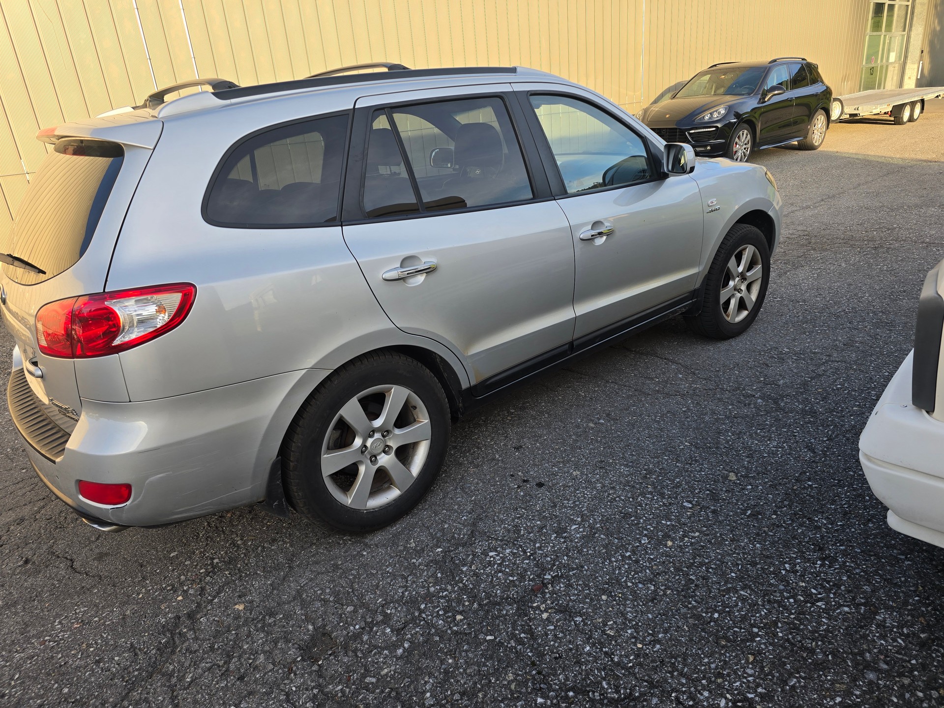 HYUNDAI Santa Fe 2.2 CRDi Premium 4WD Automatic-image-7