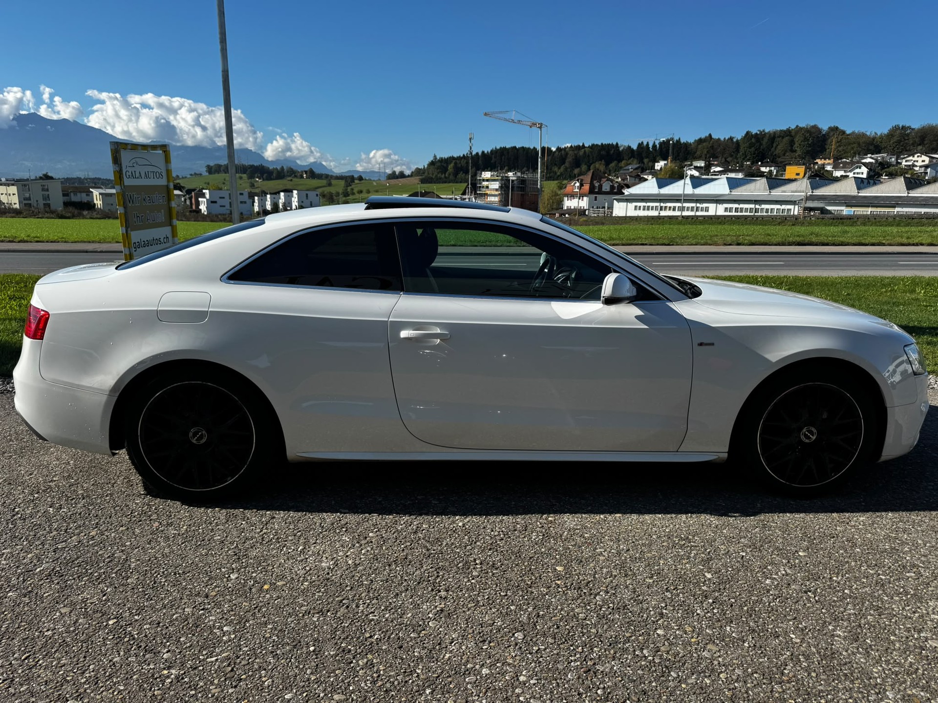 AUDI A5 Coupé 2.0 TFSI quattro S-tronic-image-3