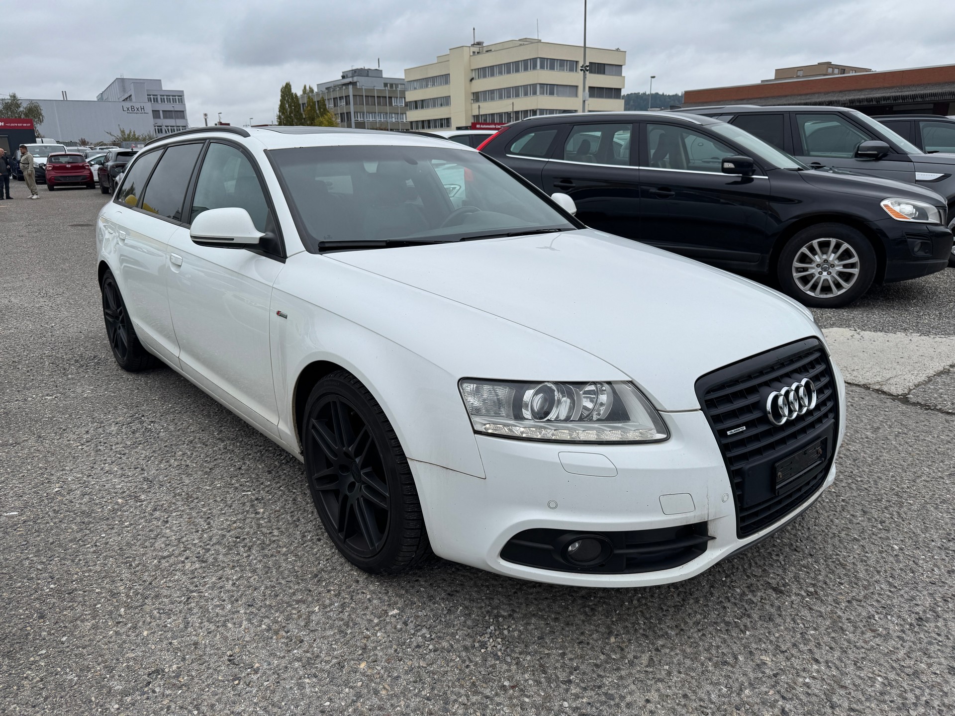AUDI A6 Avant 3.0 V6 TDI quattro tiptronic-image-2